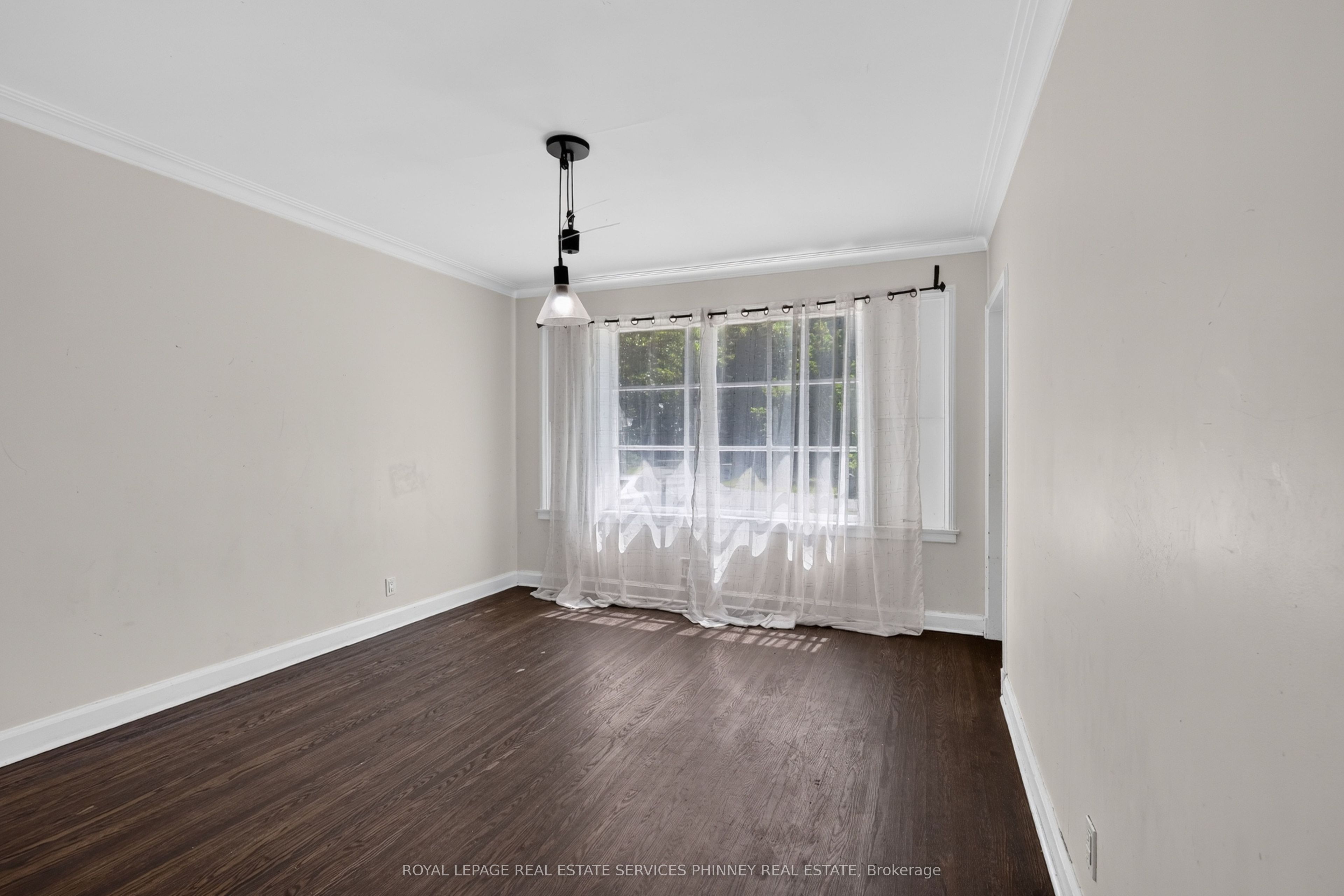 52 Valecrest Drive Property Photo 9