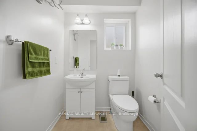 19 Thornbush Boulevard Property Photo 18
