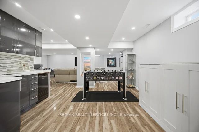 19 Thornbush Boulevard Property Photo 38