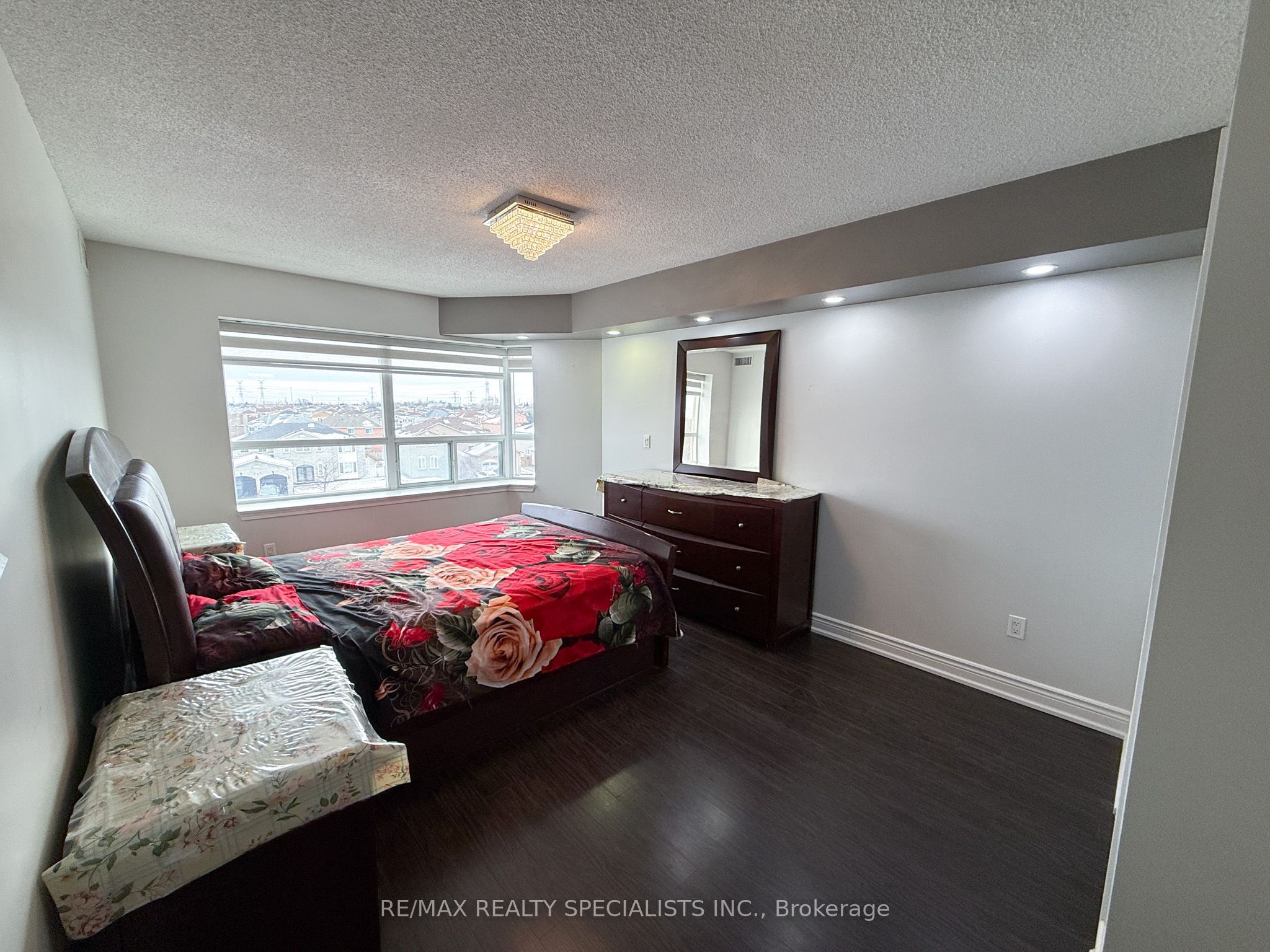 300 Ray Lawson Boulevard 403 Property Photo 11