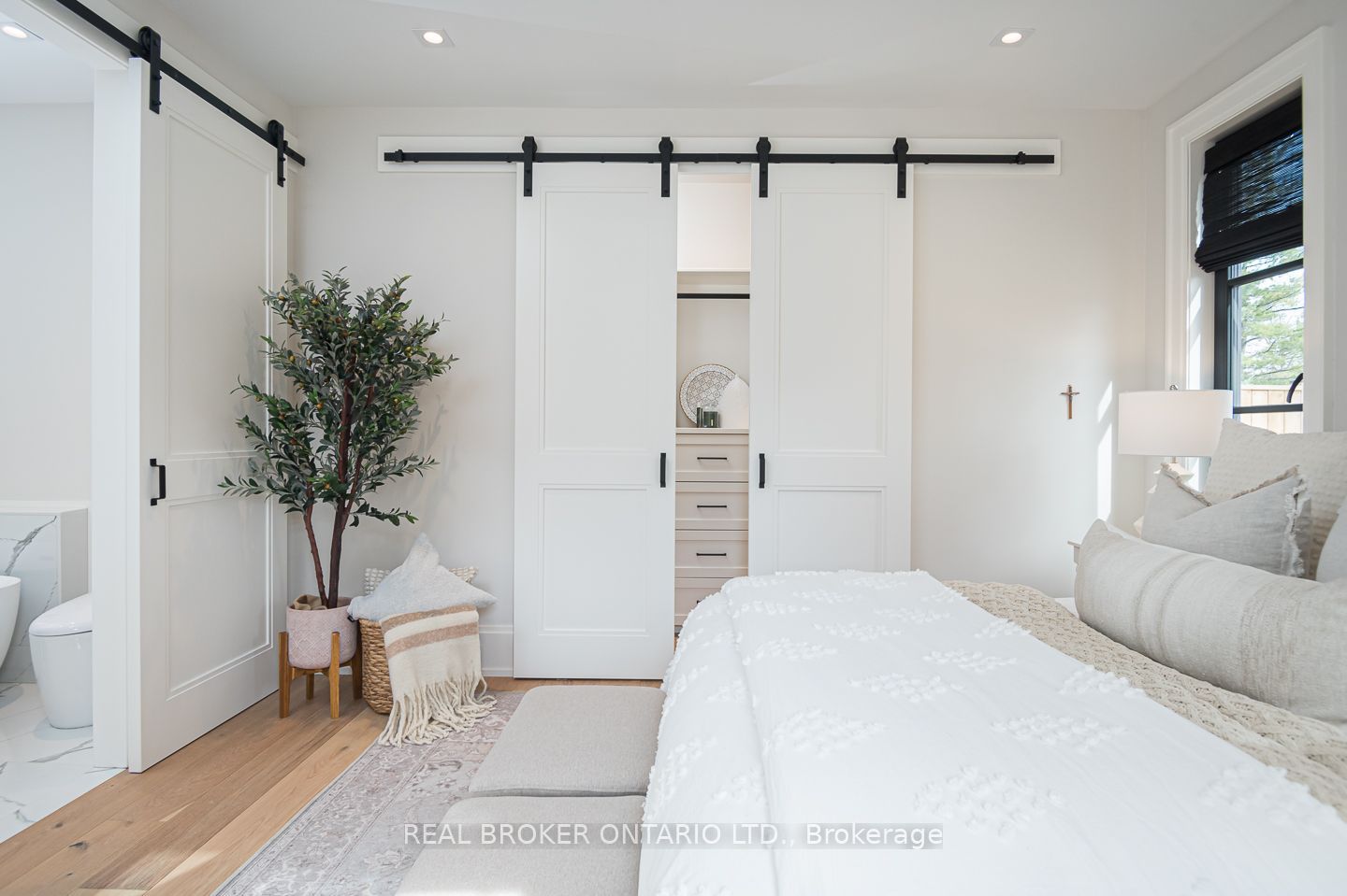 307 Martin Street Property Photo 15