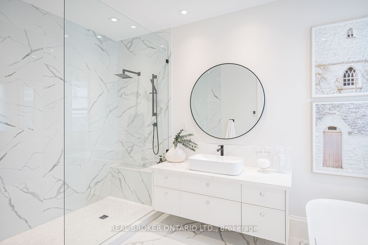 307 Martin Street Property Photo 19