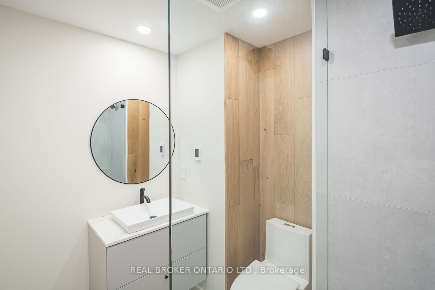 307 Martin Street Property Photo 38