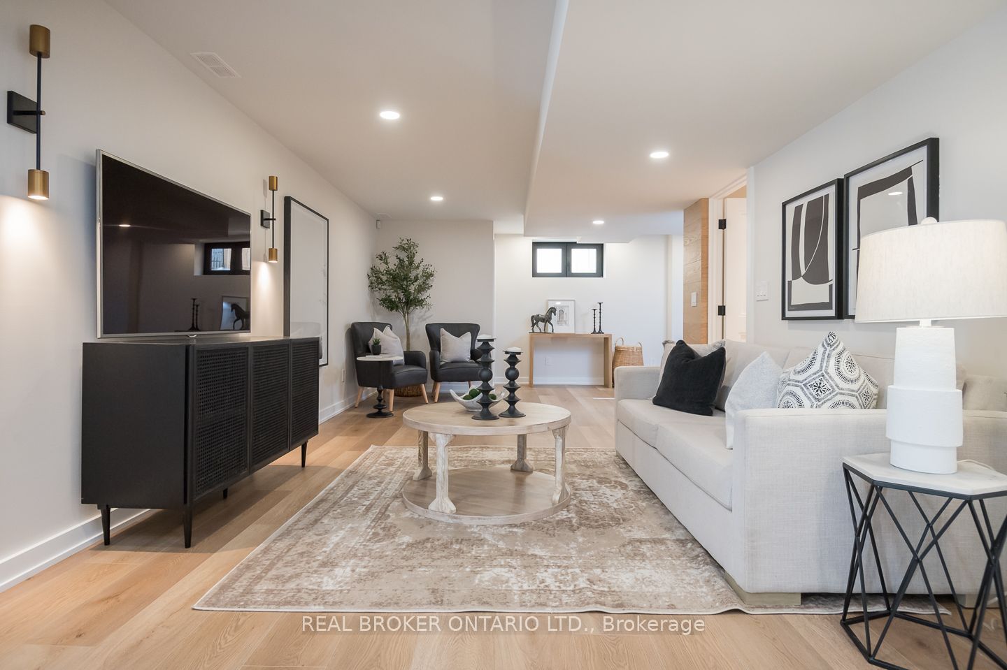 307 Martin Street Property Photo 42