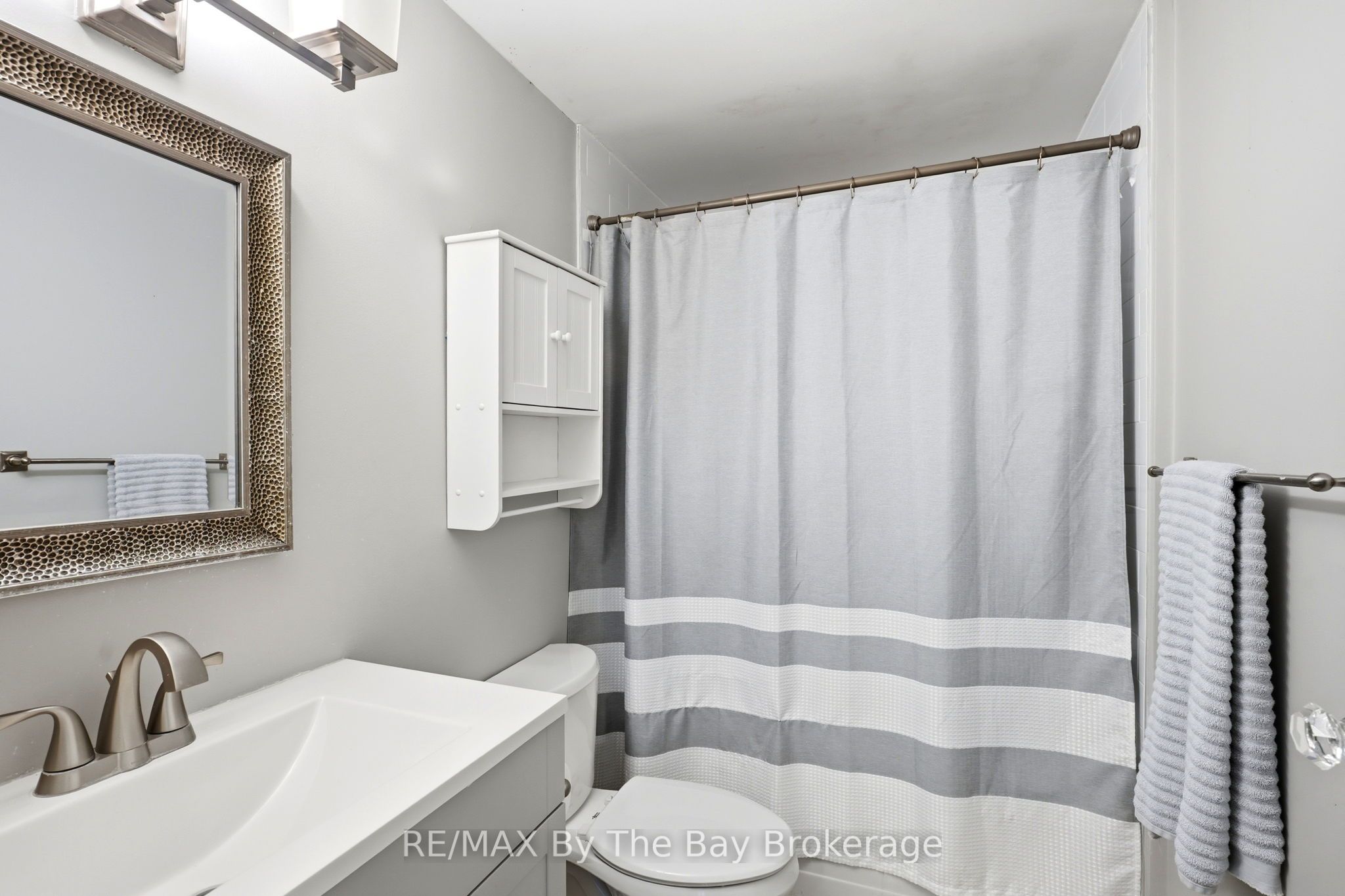 291 Woodlawn Crescent Property Photo 32