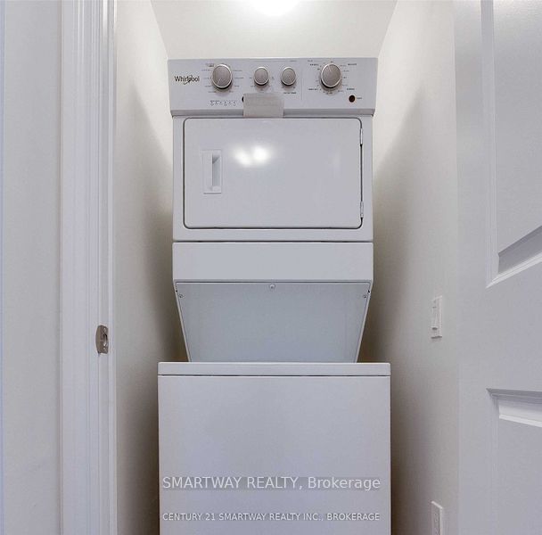 1050 Main Street E 321 Property Photo 17