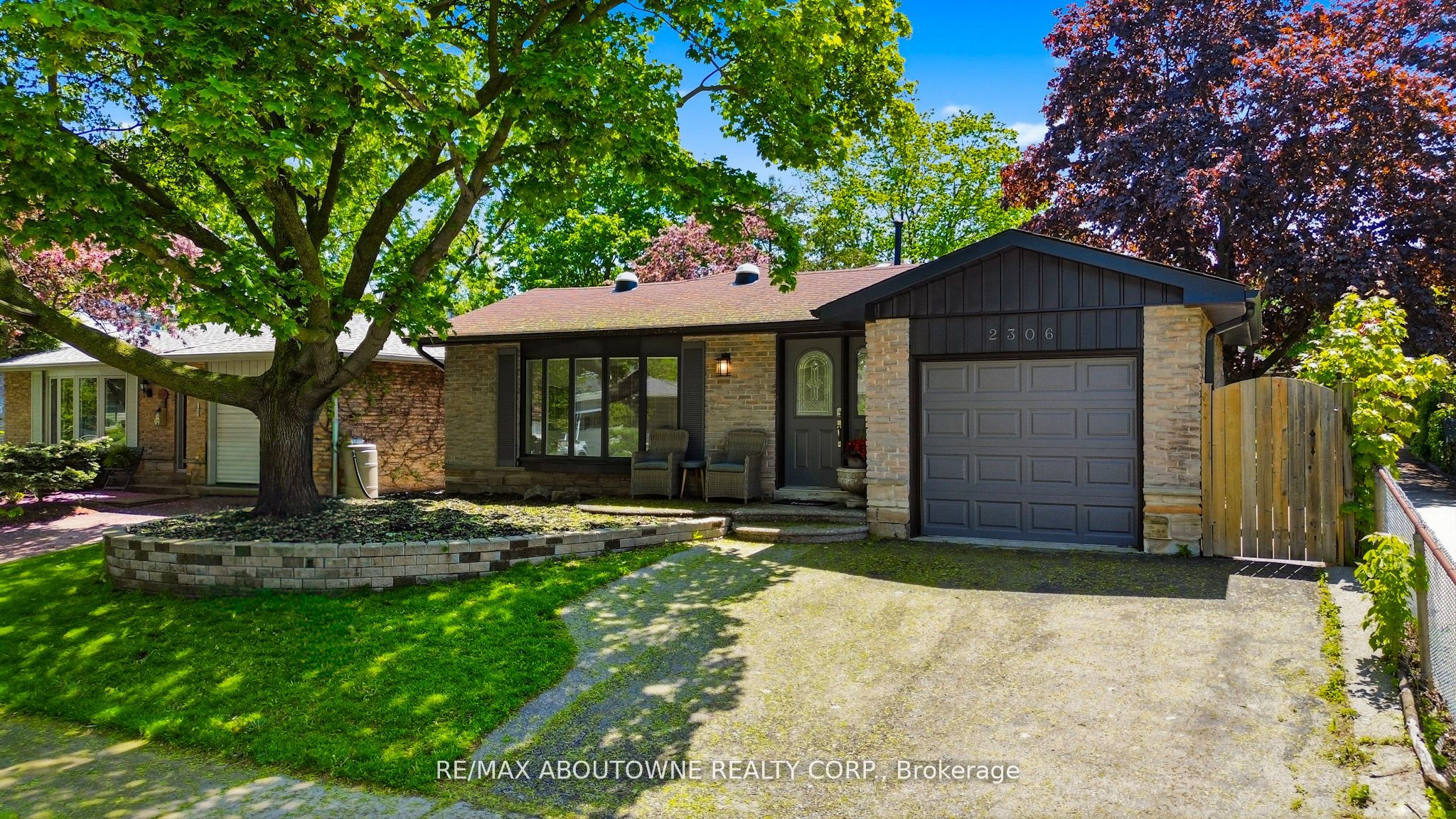 2306 Devon Road Property Photo 2