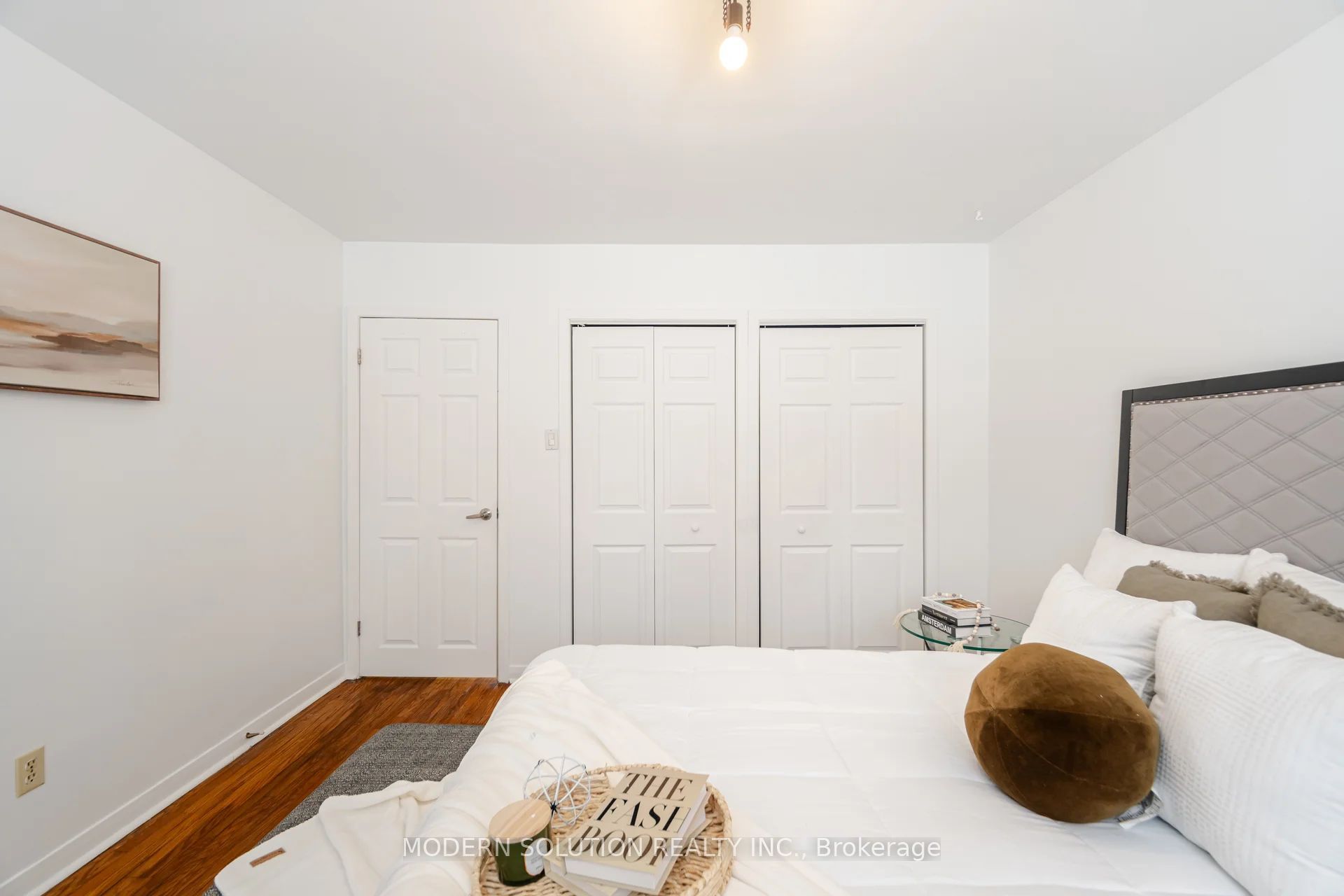 2557 Mindemoya Road Property Photo 15