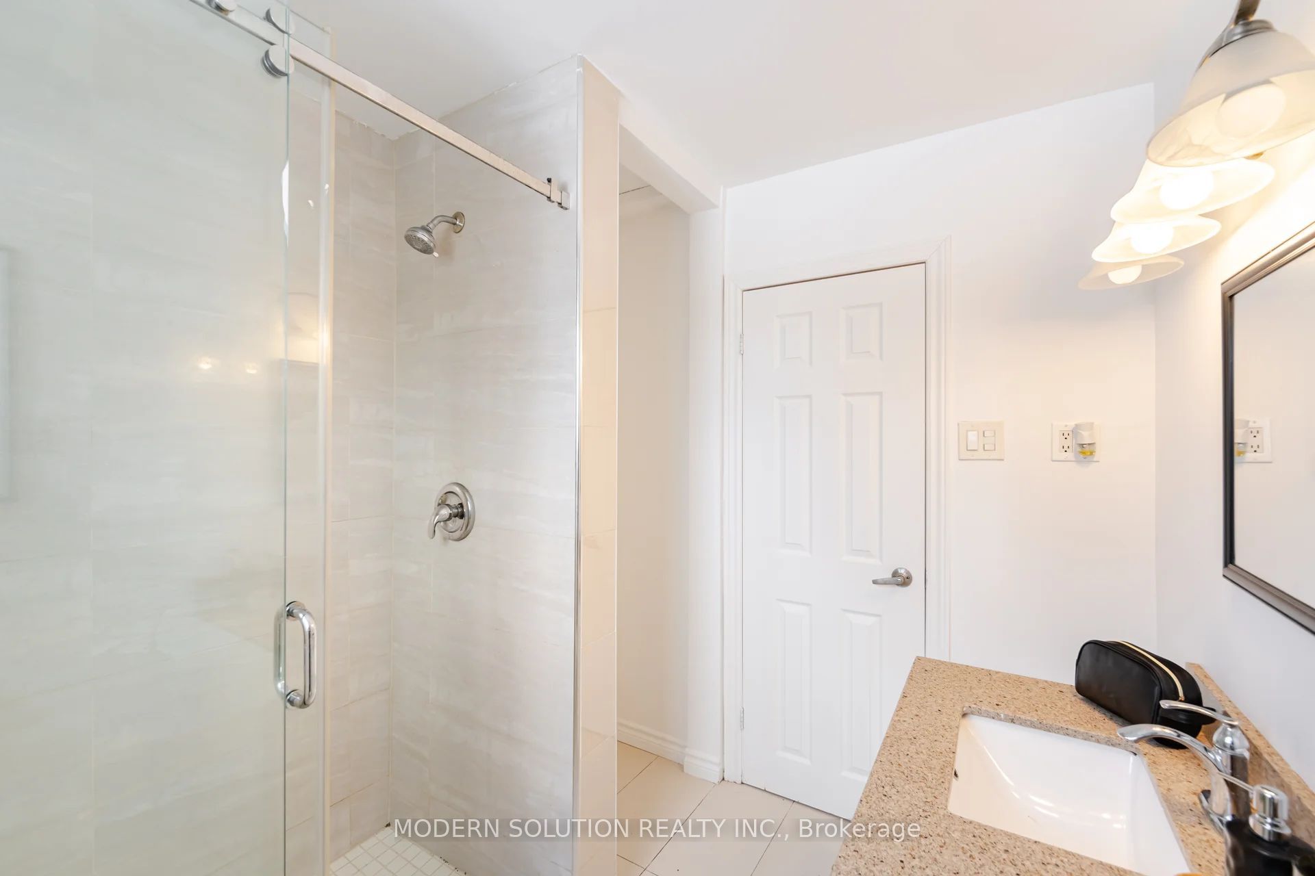 2557 Mindemoya Road Property Photo 20