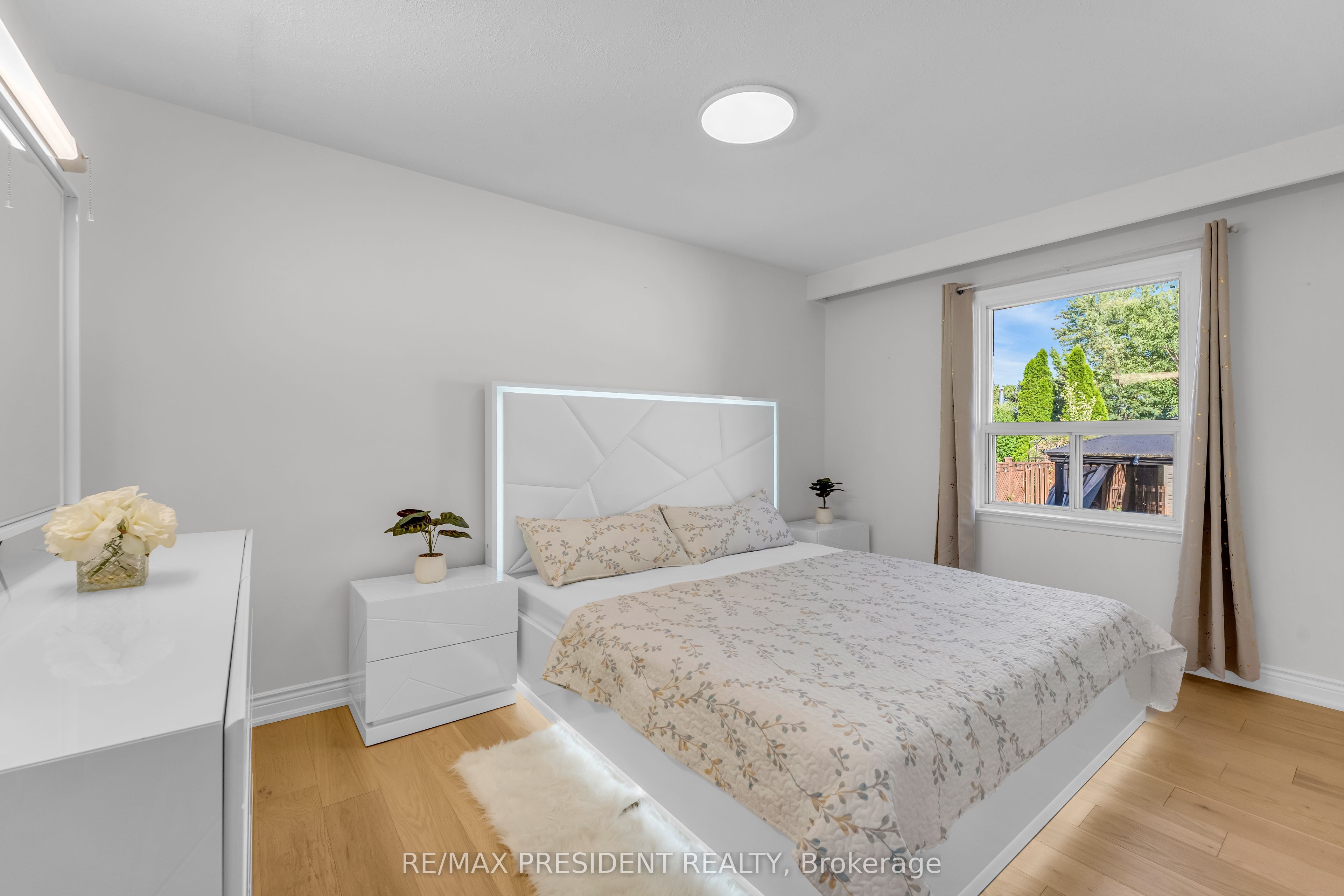 163 Prince Charles Drive Property Photo 10
