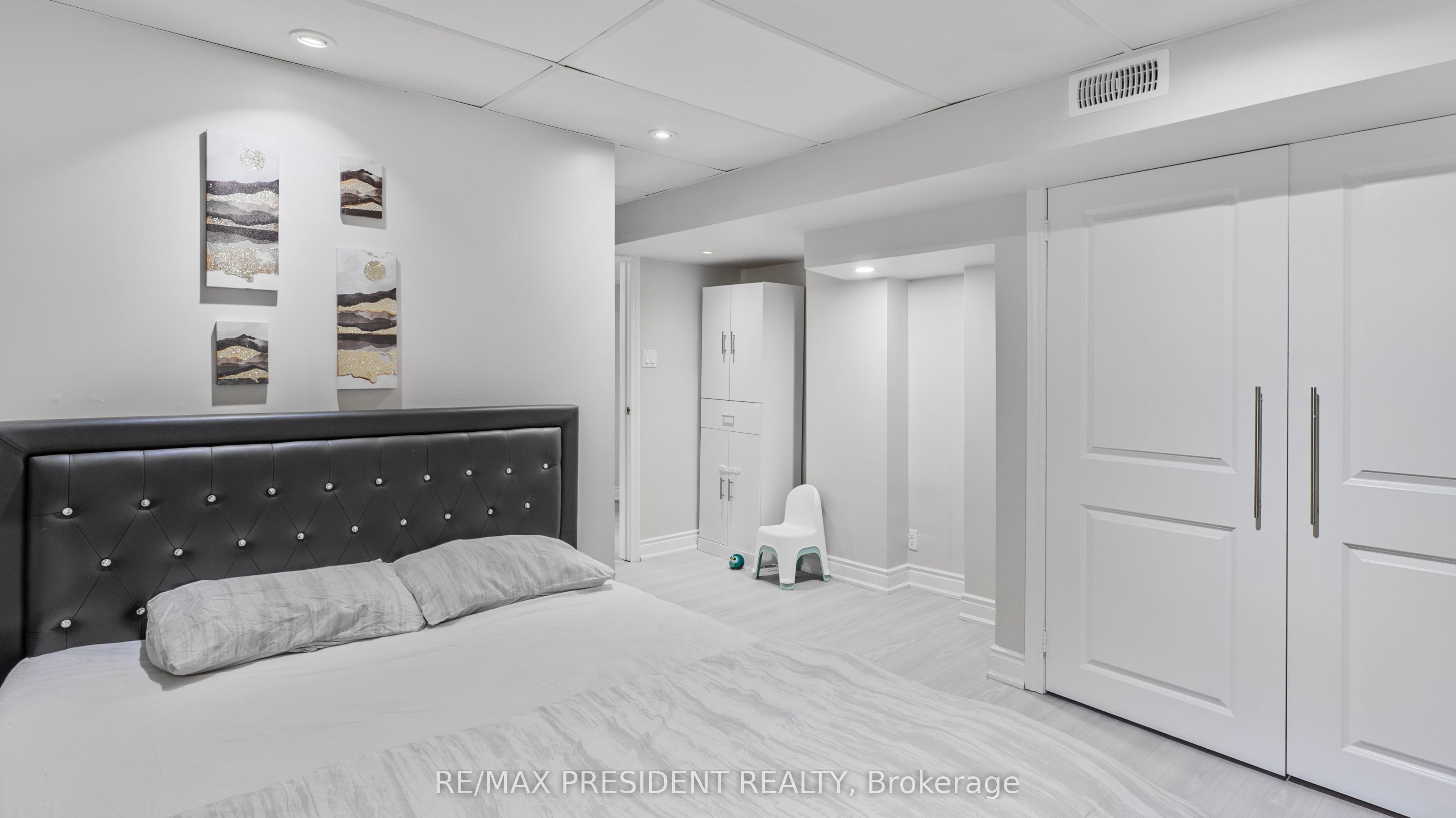 163 Prince Charles Drive Property Photo 33