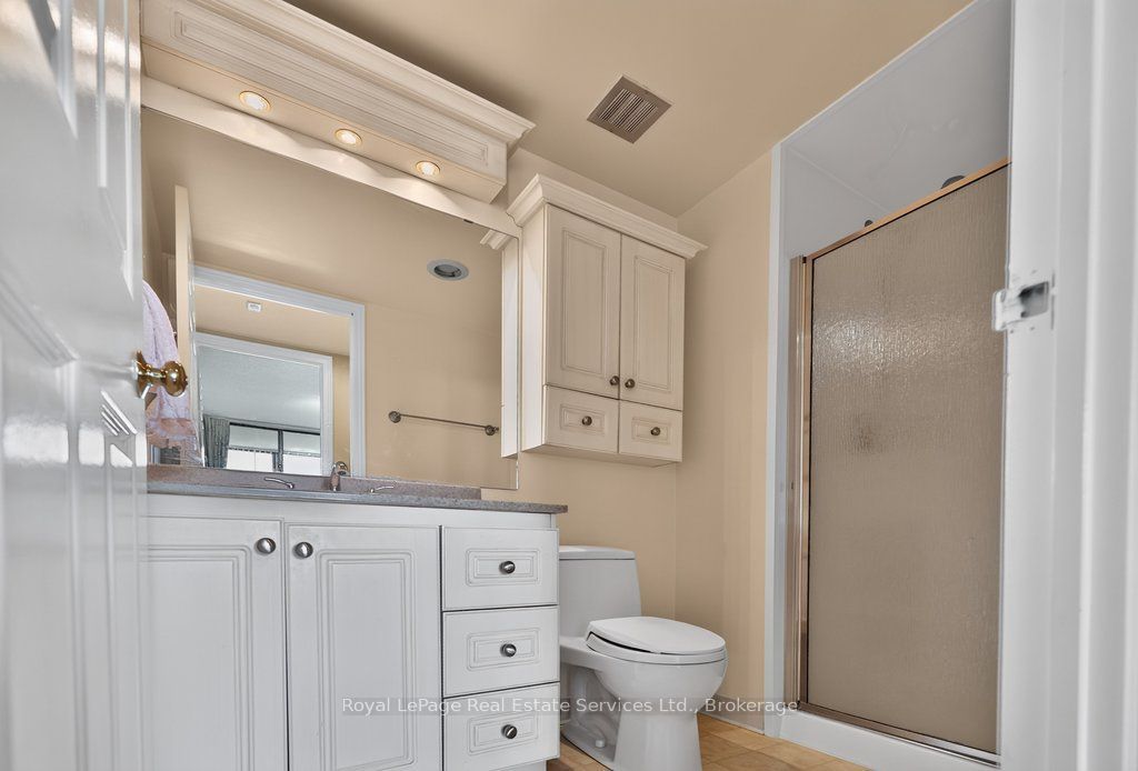 1240 Marlborough Court 1105 Property Photo 20