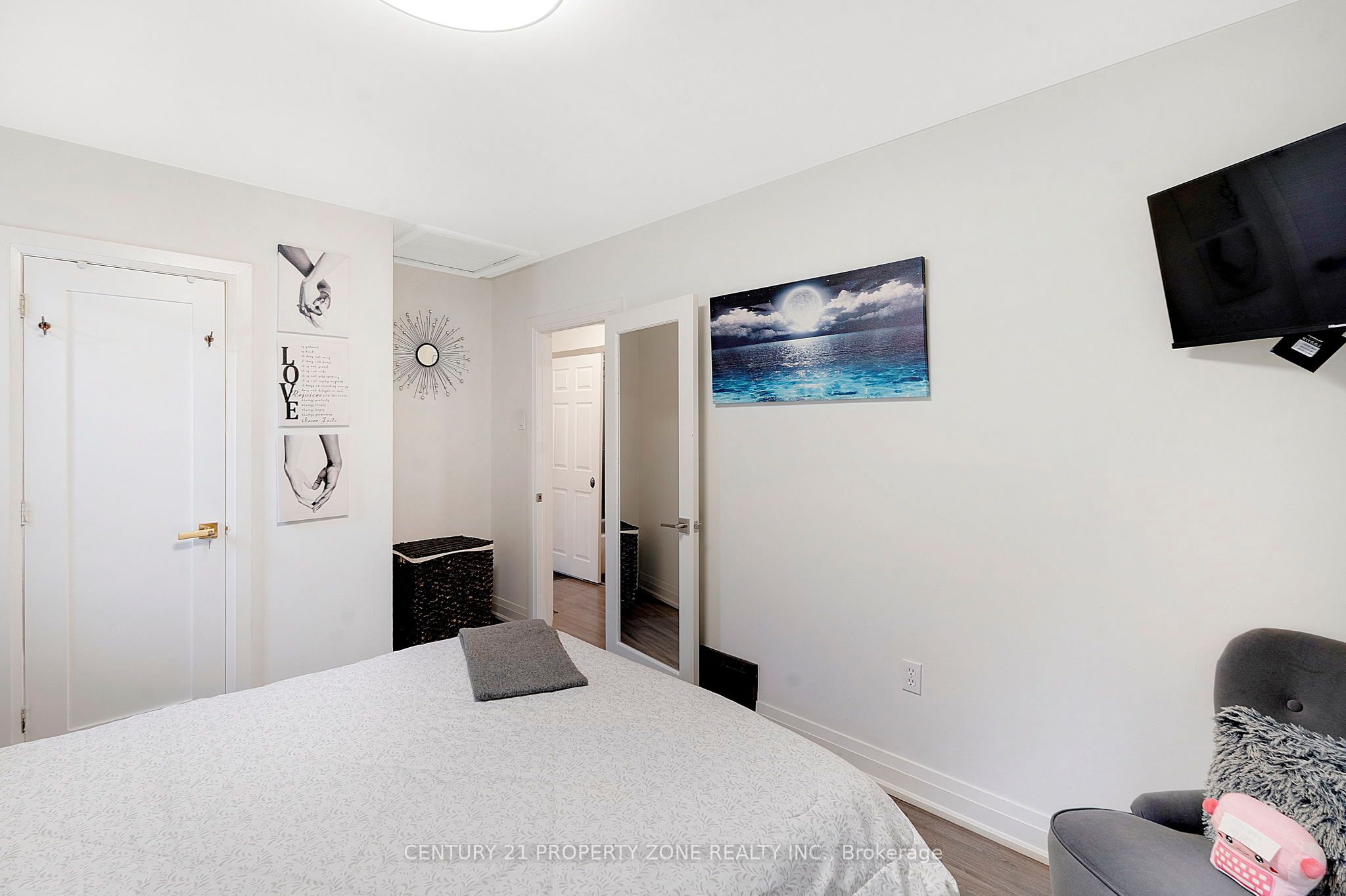 74 John Street Property Photo 16