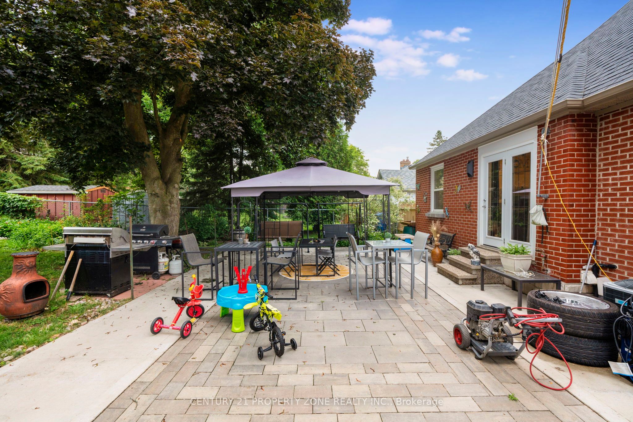 74 John Street Property Photo 34