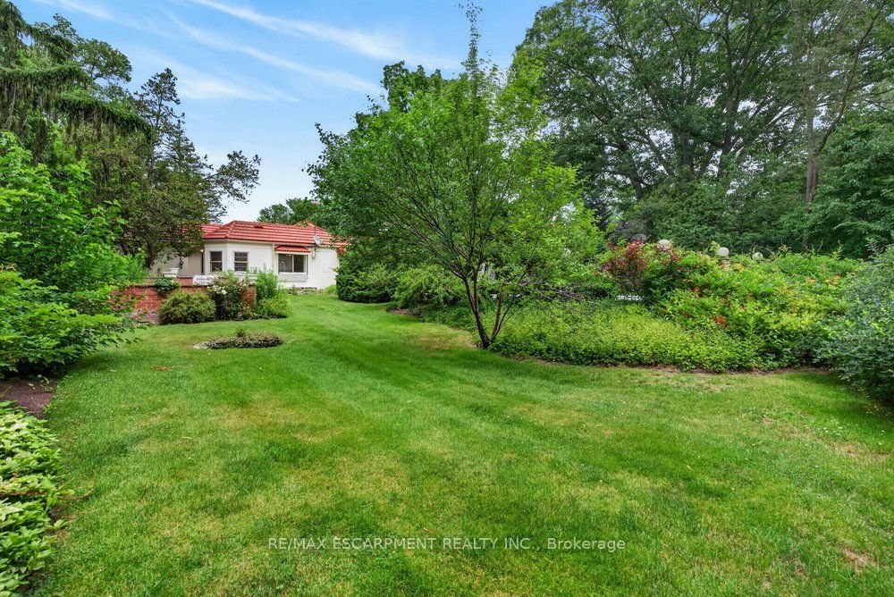 230 Morrison Road Property Photo 4