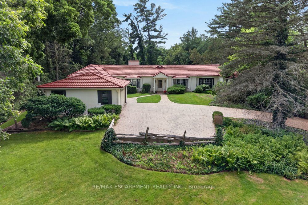 230 Morrison Road Property Photo 6