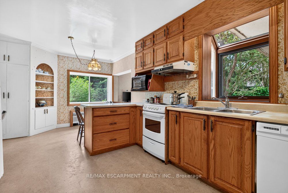 230 Morrison Road Property Photo 10