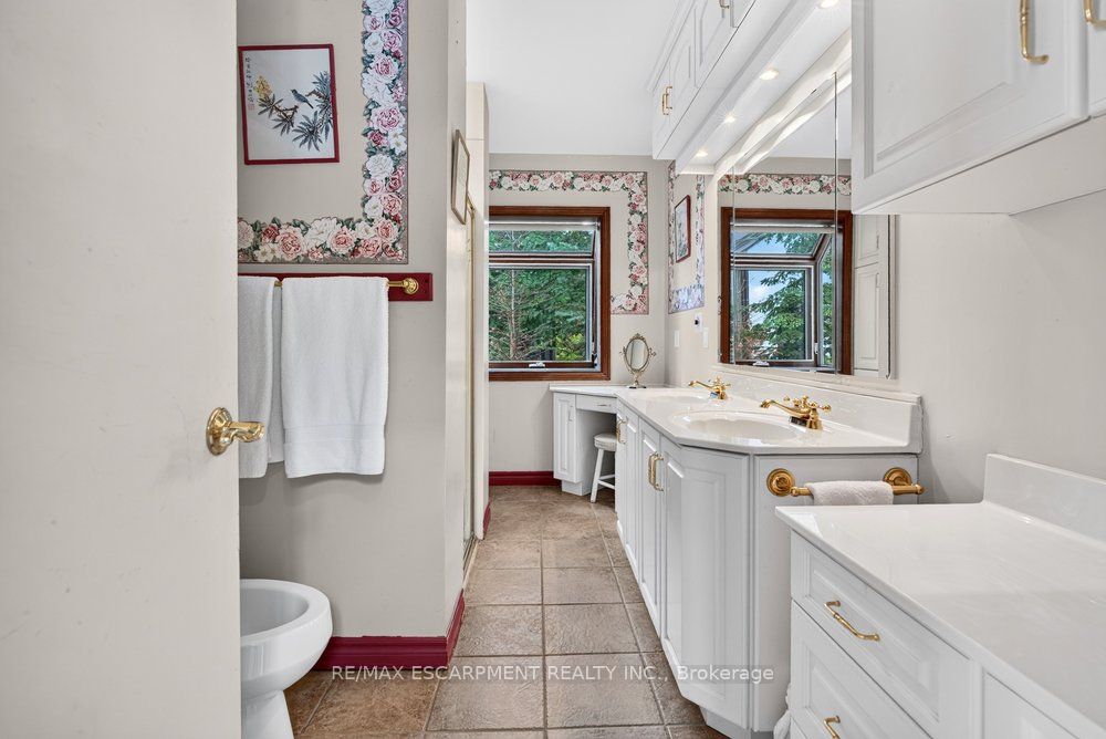 230 Morrison Road Property Photo 16