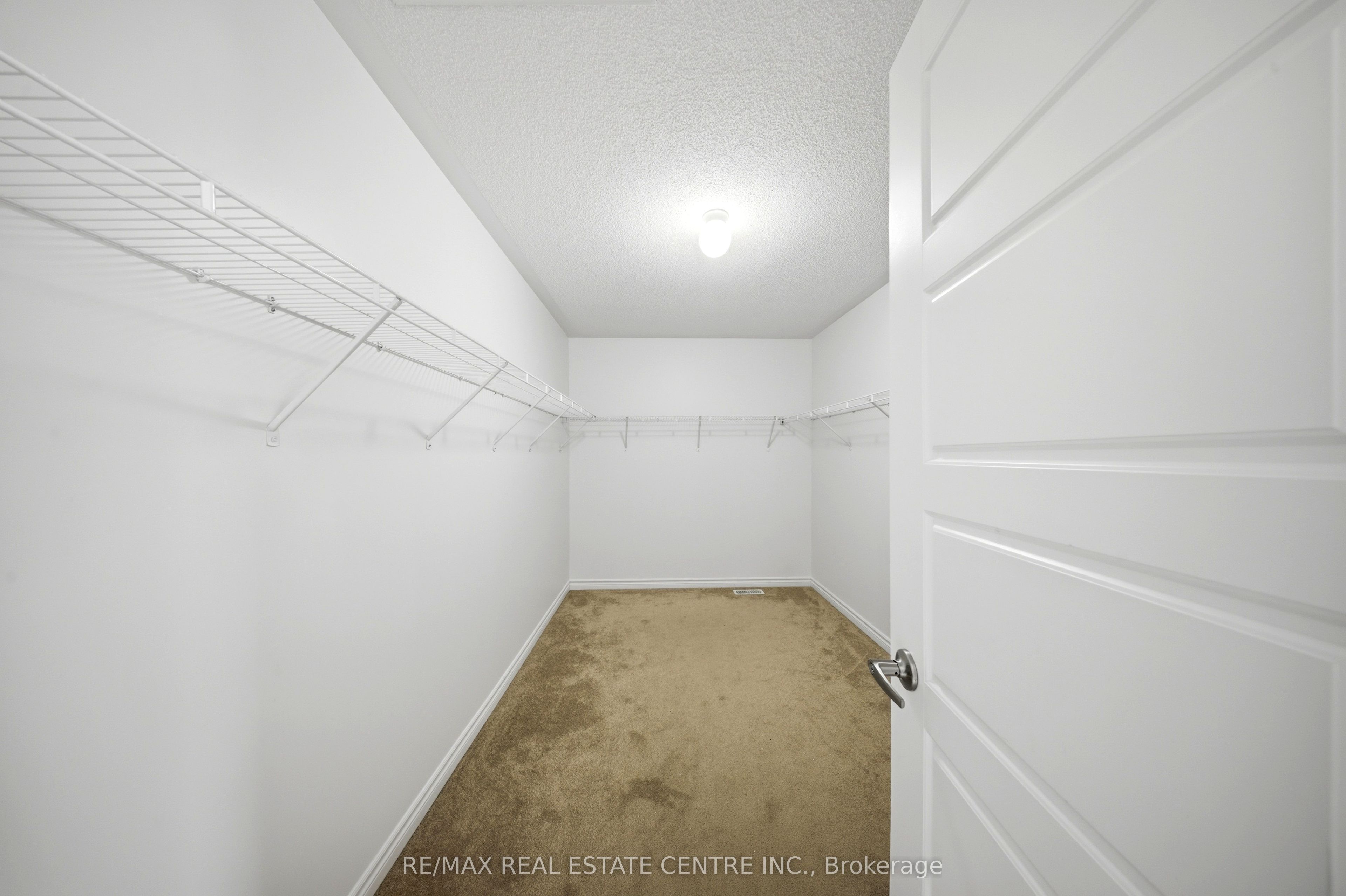 369 Cedar Hedge Road Property Photo 32