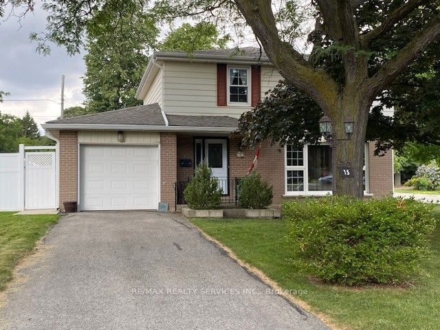 15 Braemar Drive