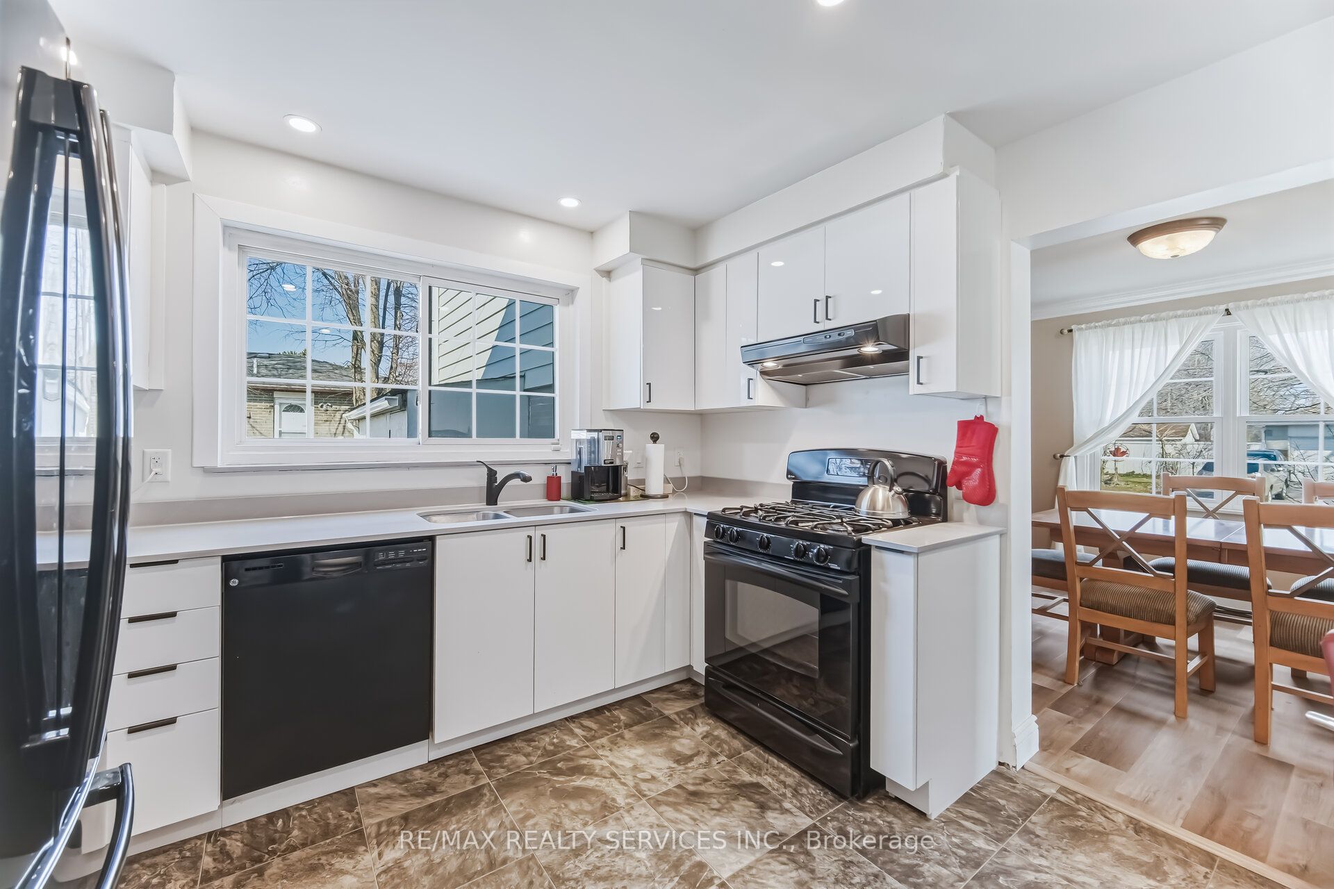 15 Braemar Drive Property Photo 6