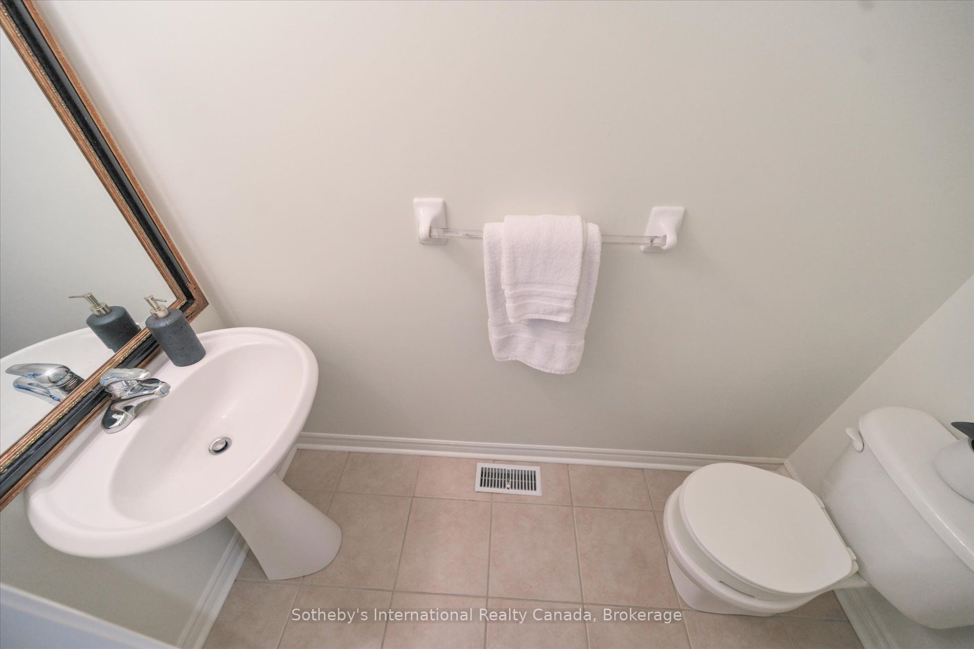 300 Ravineview Way 41 Property Photo 22
