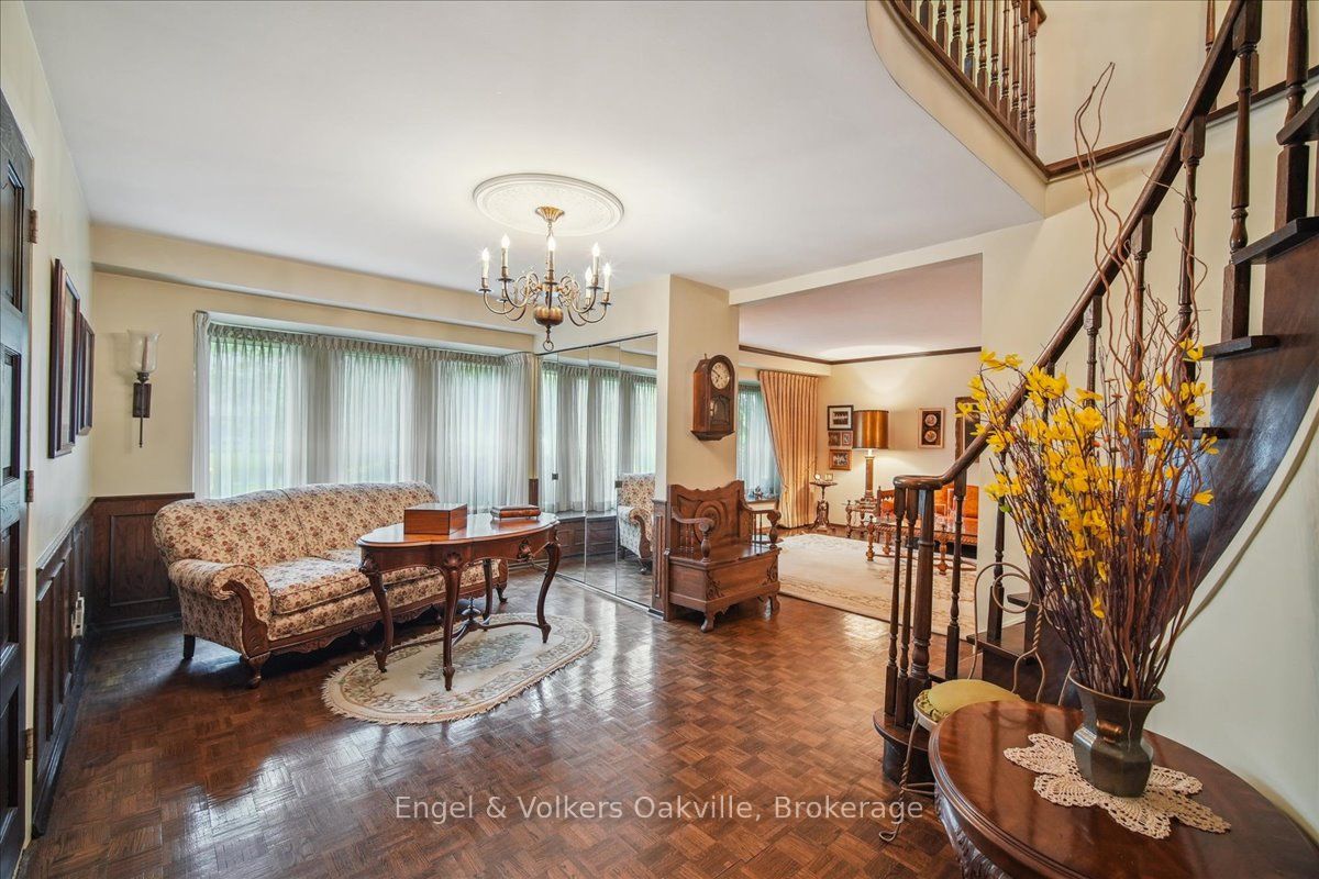 250 Gatestone Avenue Property Photo 7