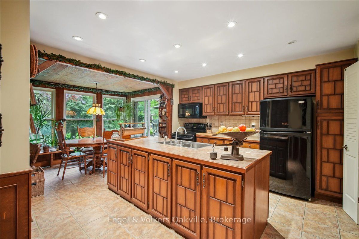250 Gatestone Avenue Property Photo 14