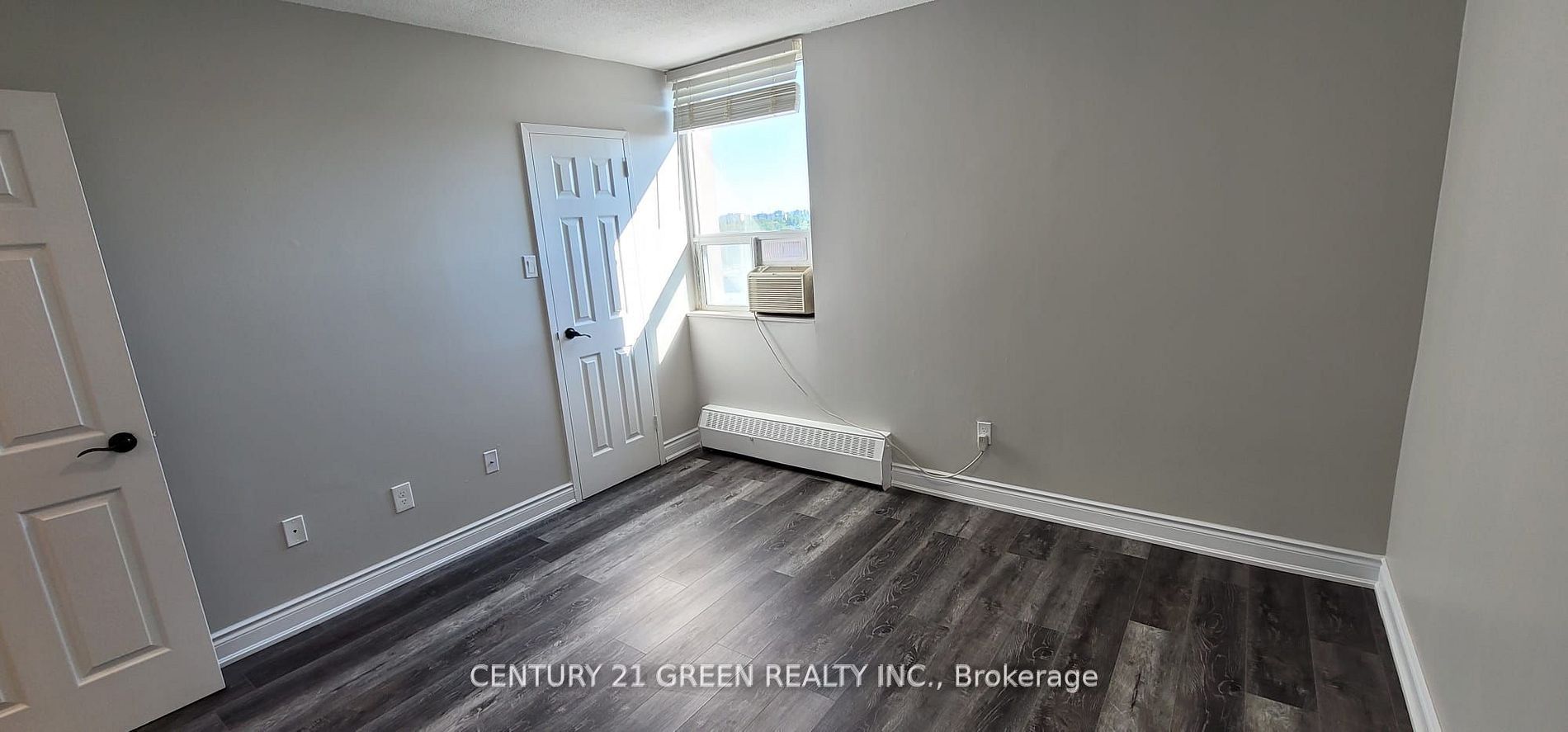 3065 Queen Frederica Drive 902 Property Photo 8