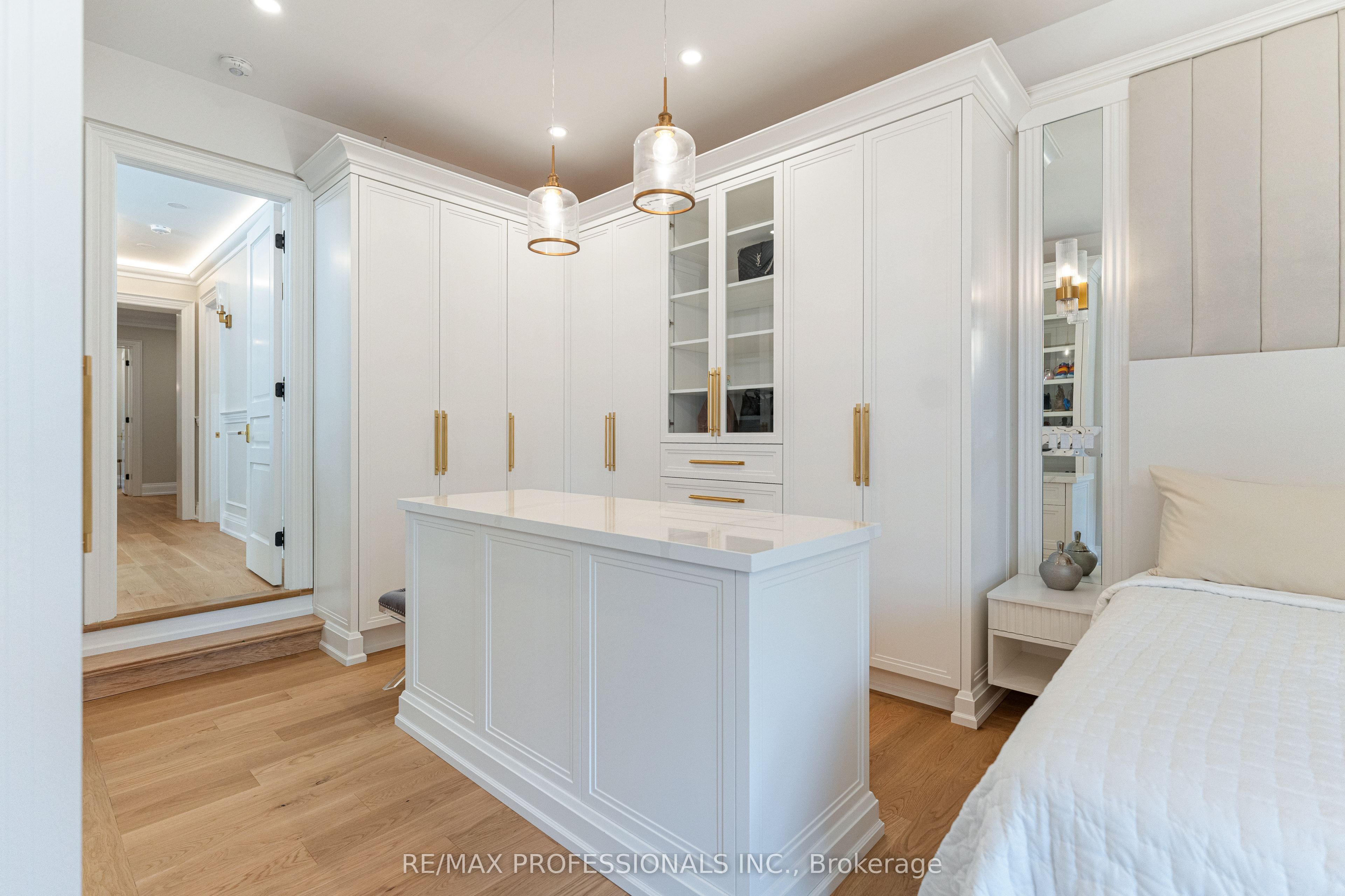 161 The Kingsway Property Photo 29