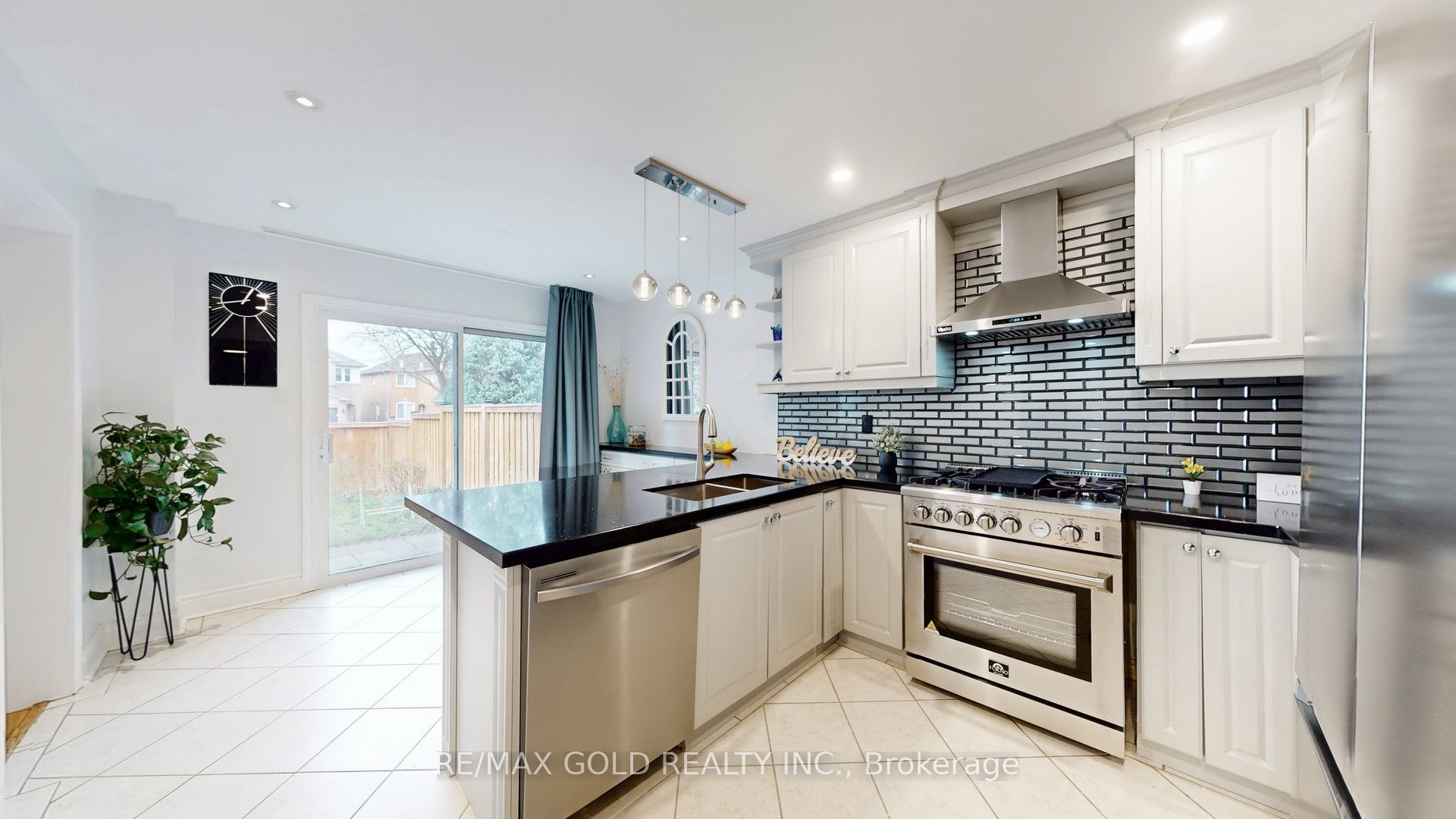 20 Clover Bloom Road Property Photo 12