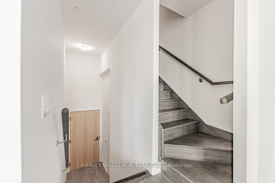 60 George Butchart Drive 4 Property Photo 13