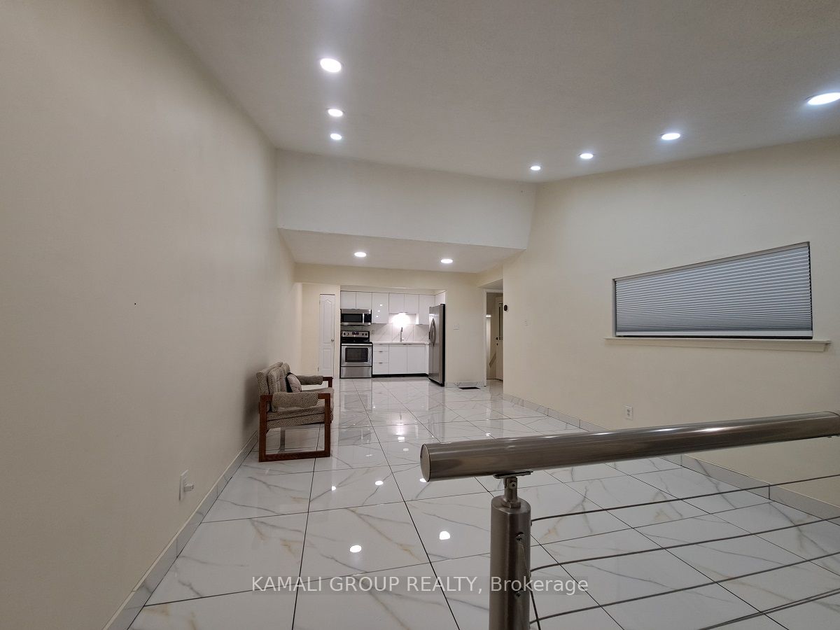 262 John Garland Boulevard 209 Property Photo 5