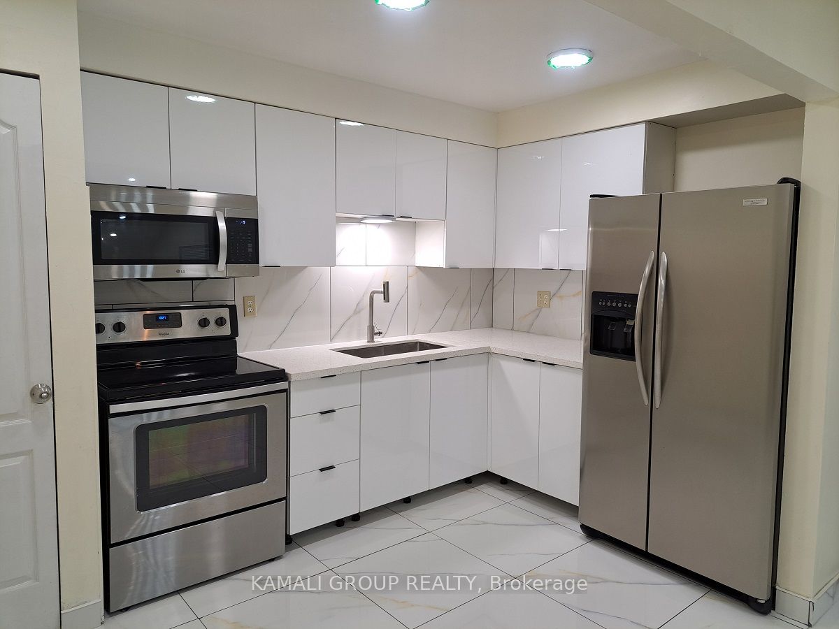 262 John Garland Boulevard 209 Property Photo 6