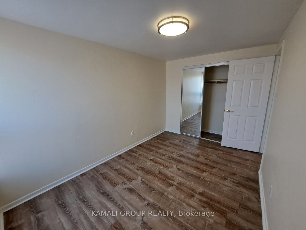 262 John Garland Boulevard 209 Property Photo 9