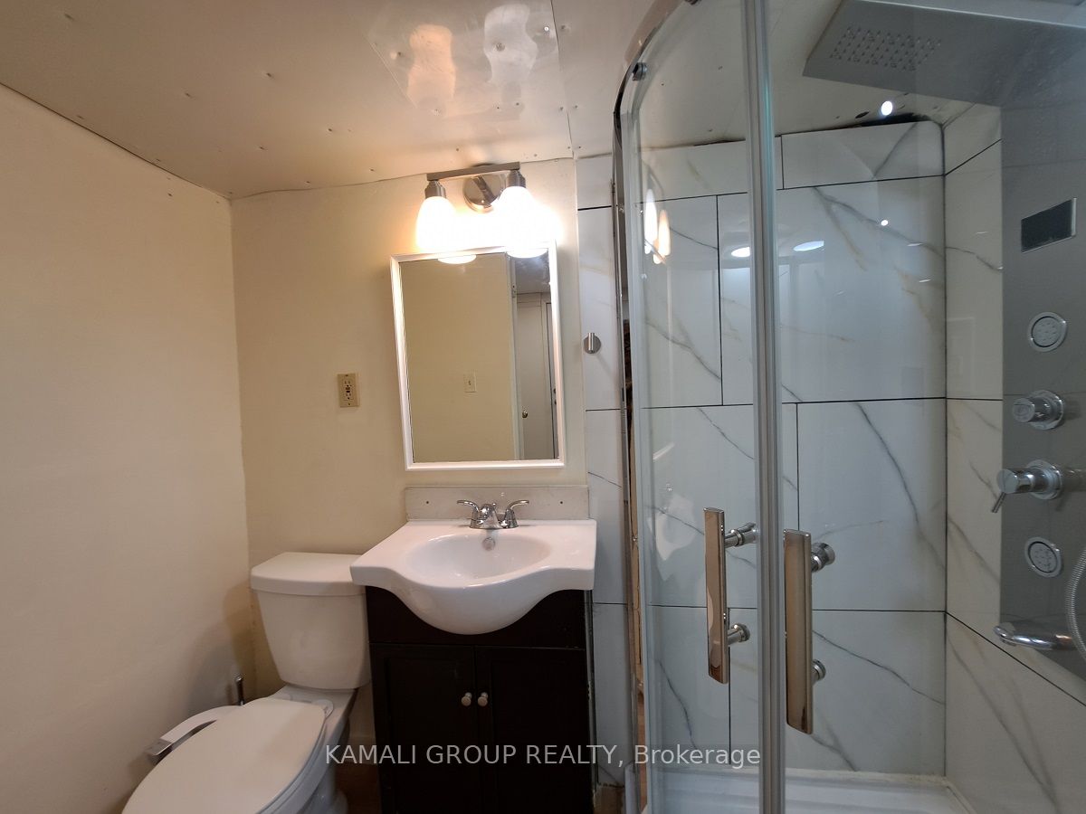 262 John Garland Boulevard 209 Property Photo 23