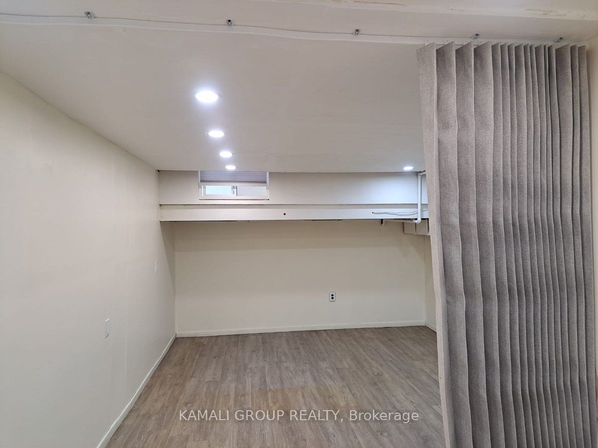 262 John Garland Boulevard 209 Property Photo 25