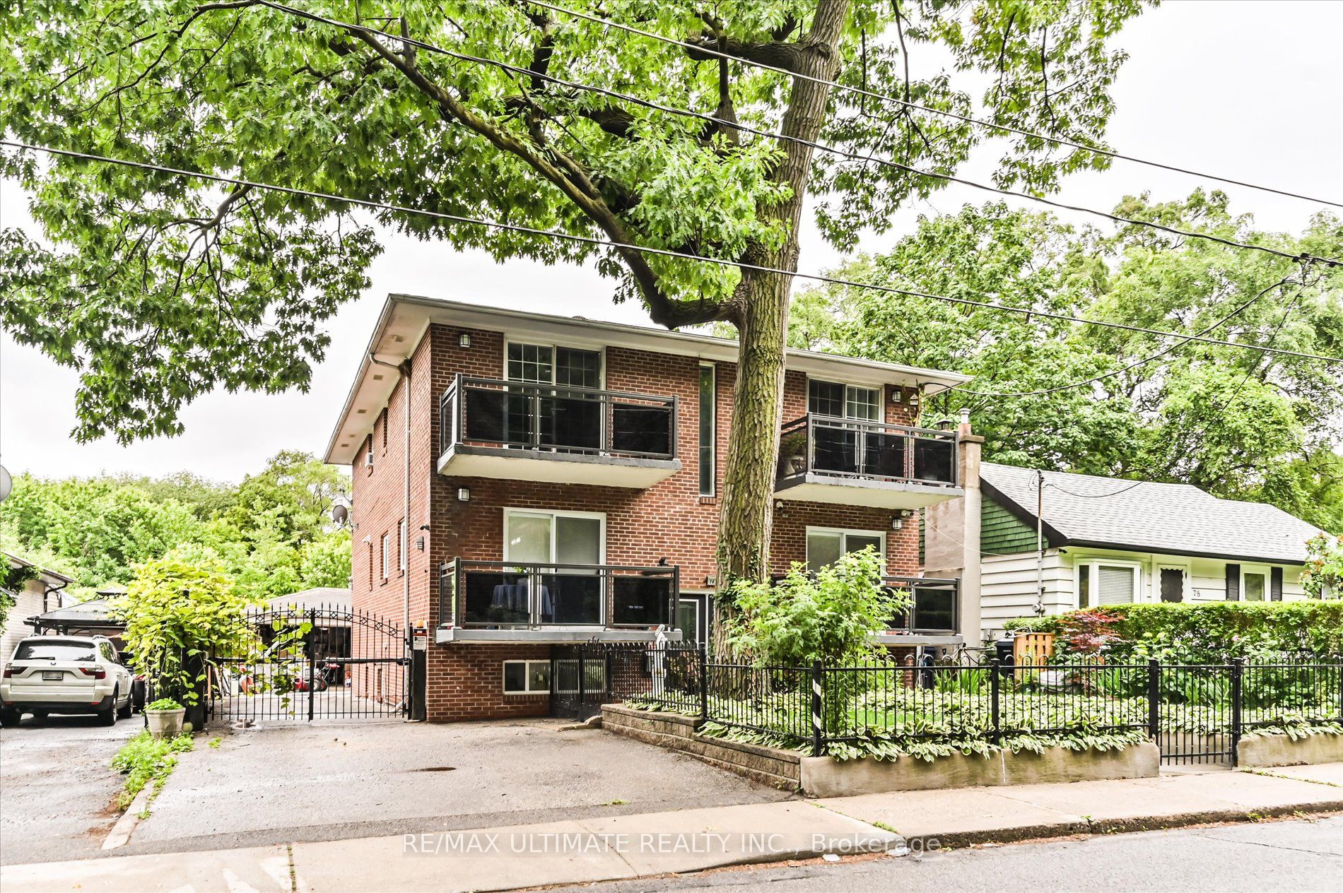 76 Hilldale Road