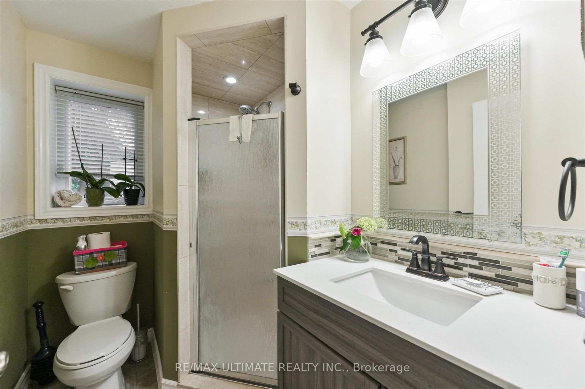 76 Hilldale Road Property Photo 16