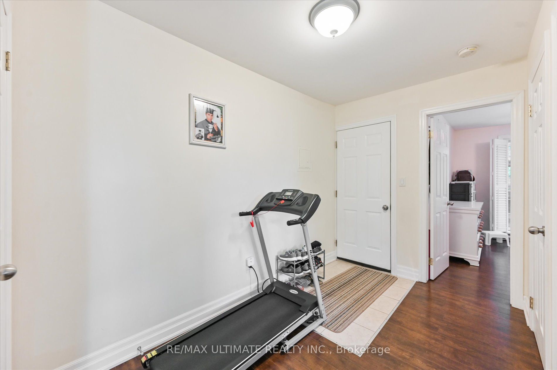 76 Hilldale Road Property Photo 18