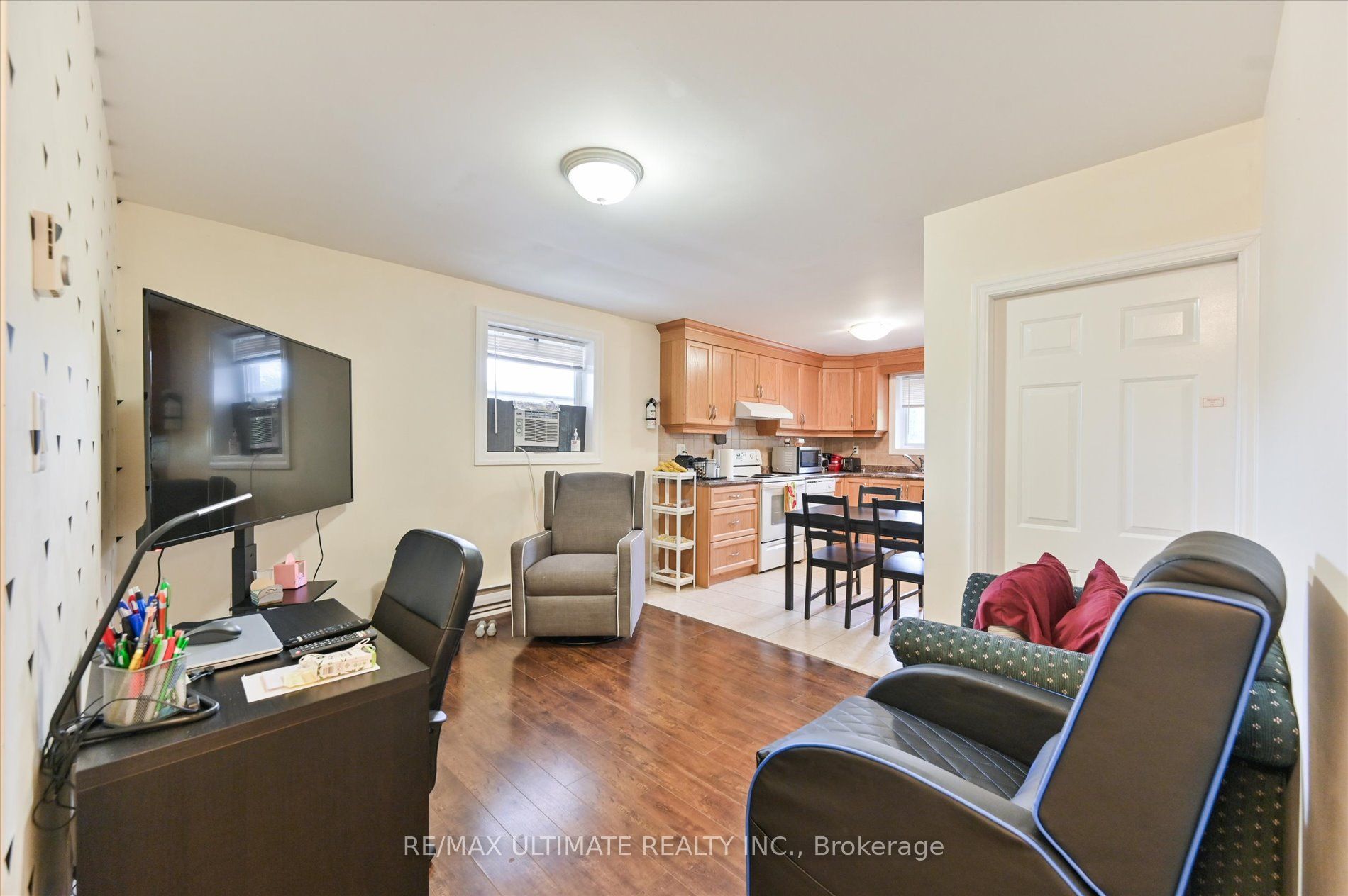 76 Hilldale Road Property Photo 19