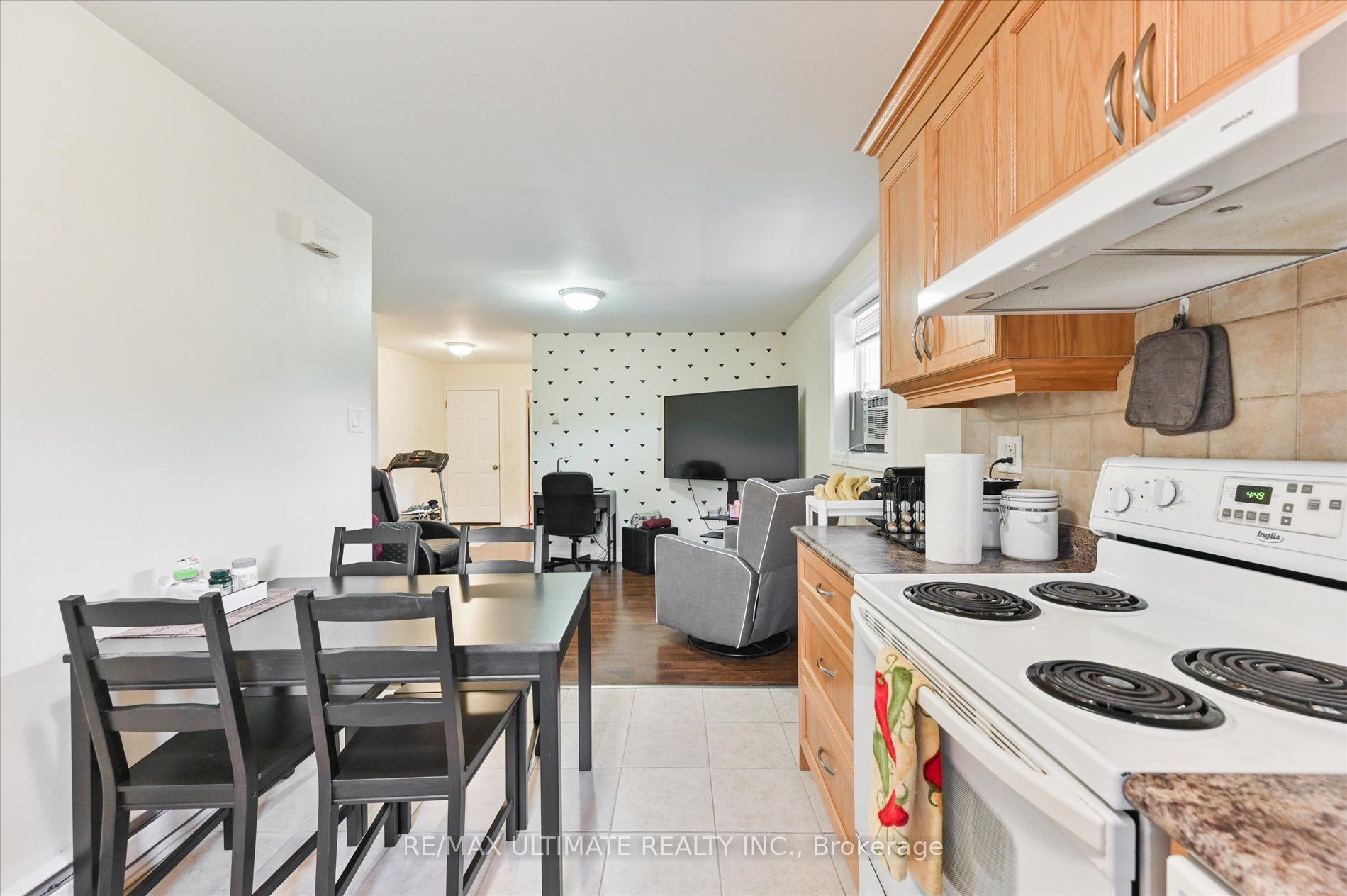 76 Hilldale Road Property Photo 22