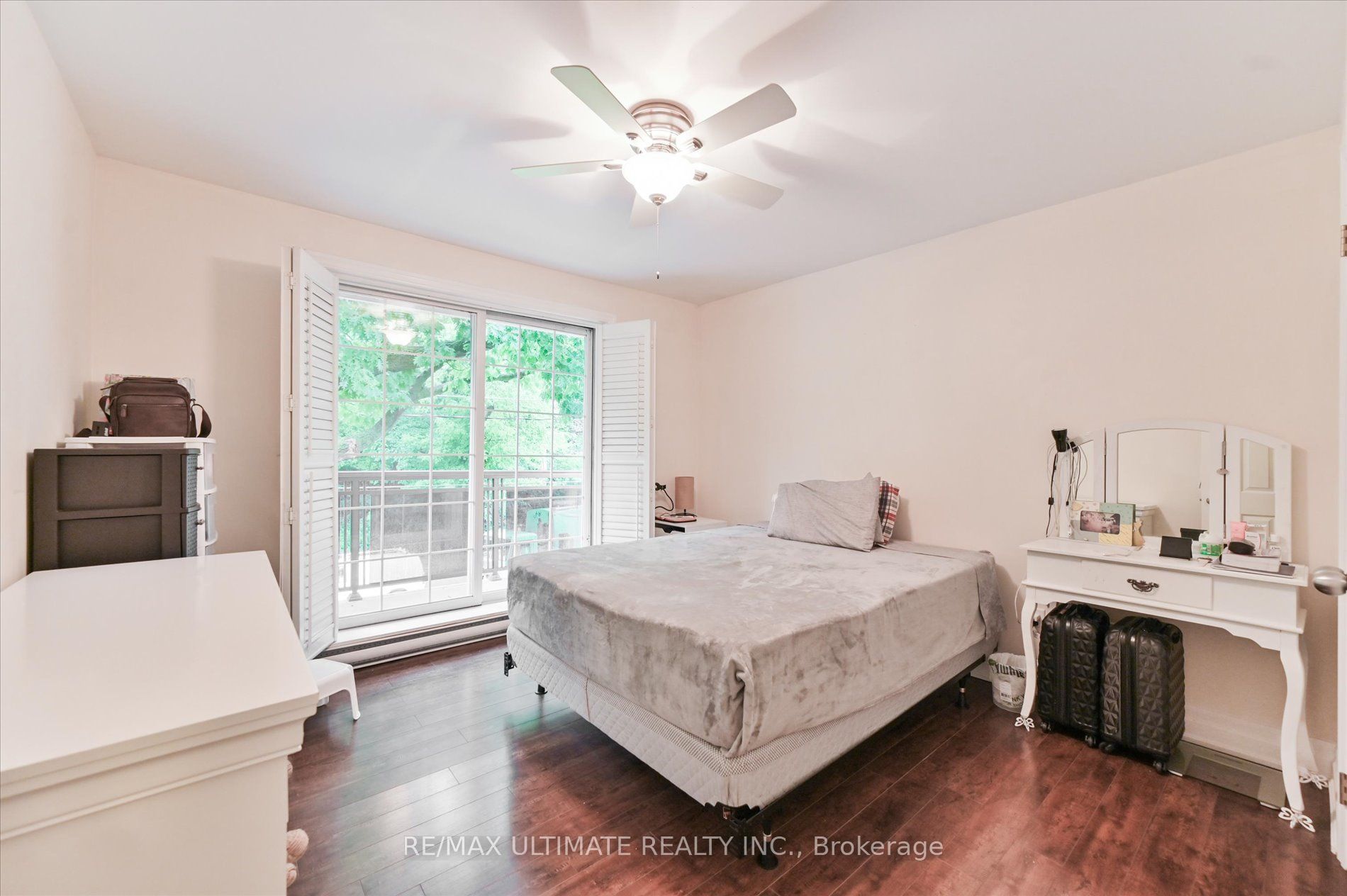 76 Hilldale Road Property Photo 23