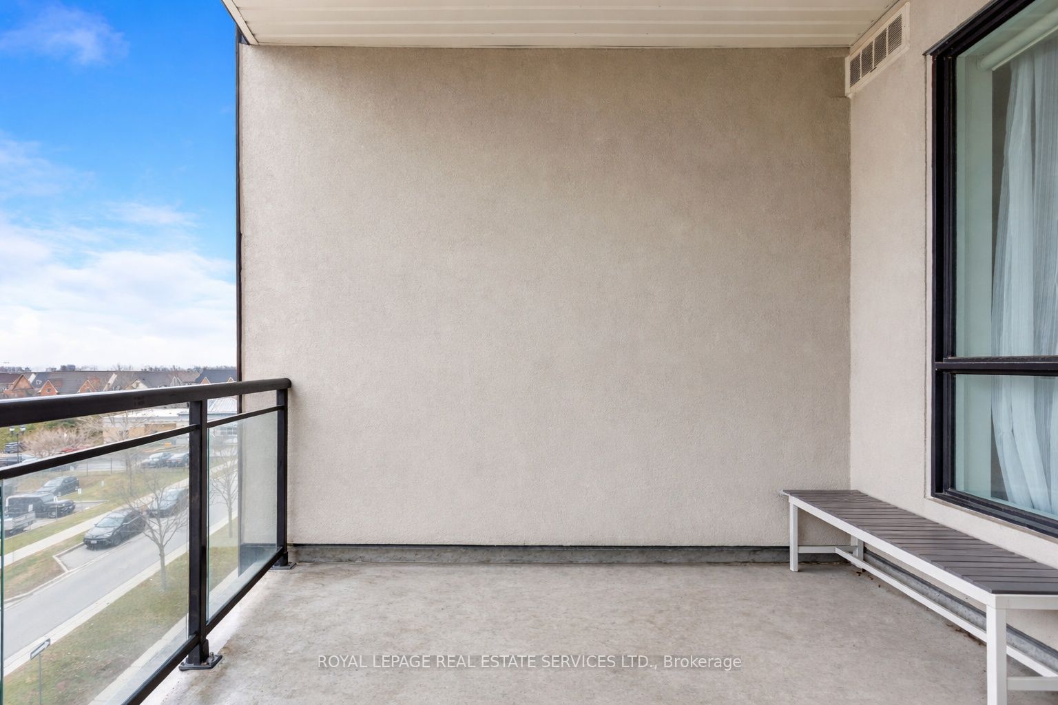 150 Oak Park Boulevard 420 Property Photo 7