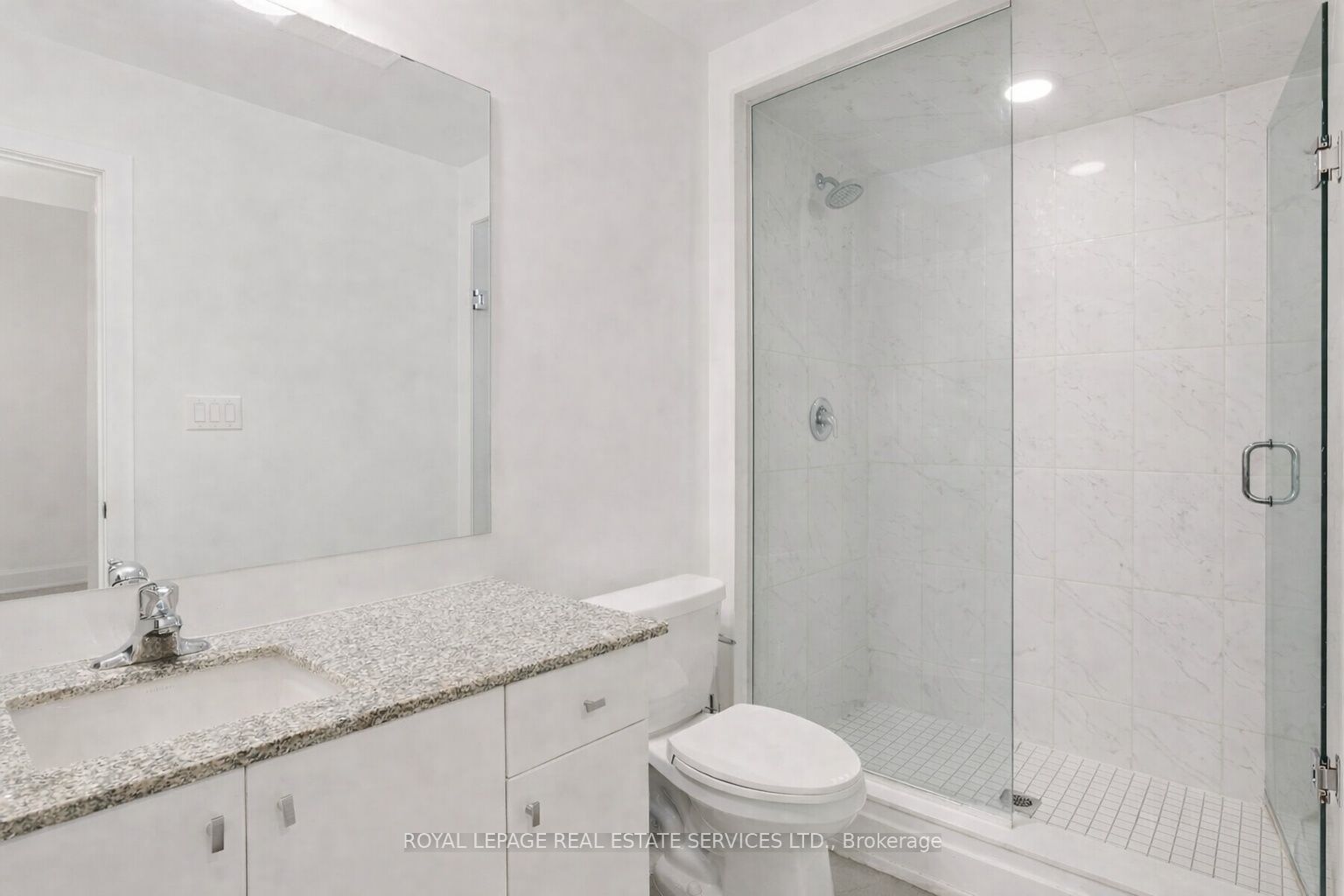 150 Oak Park Boulevard 420 Property Photo 10