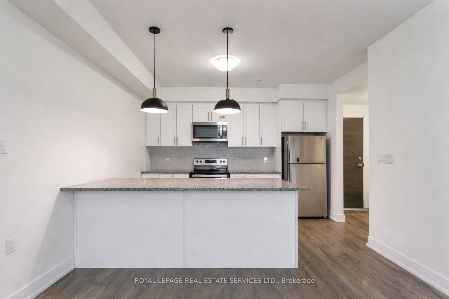150 Oak Park Boulevard 420 Property Photo 15