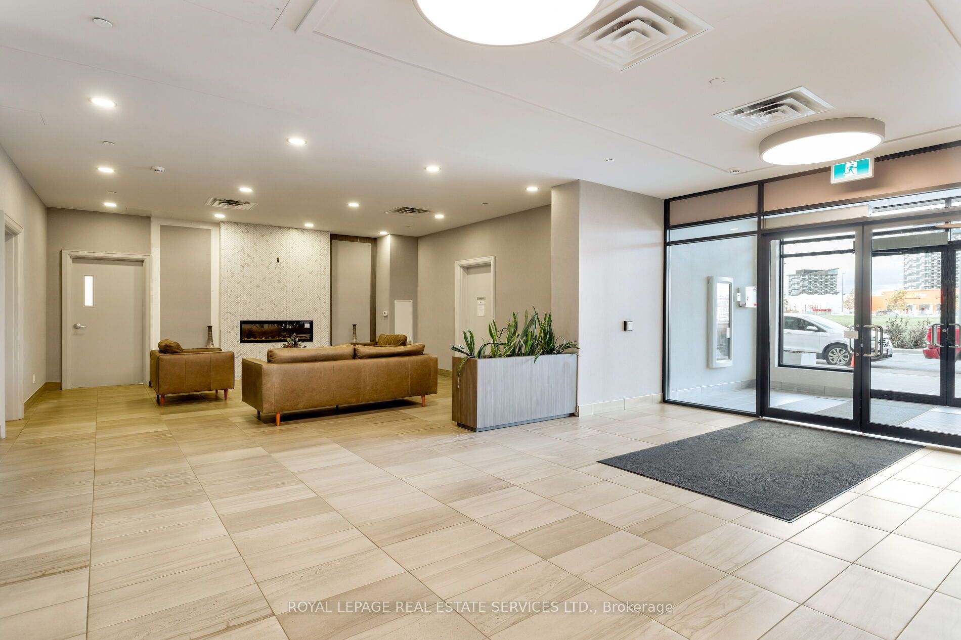 150 Oak Park Boulevard 420 Property Photo 28