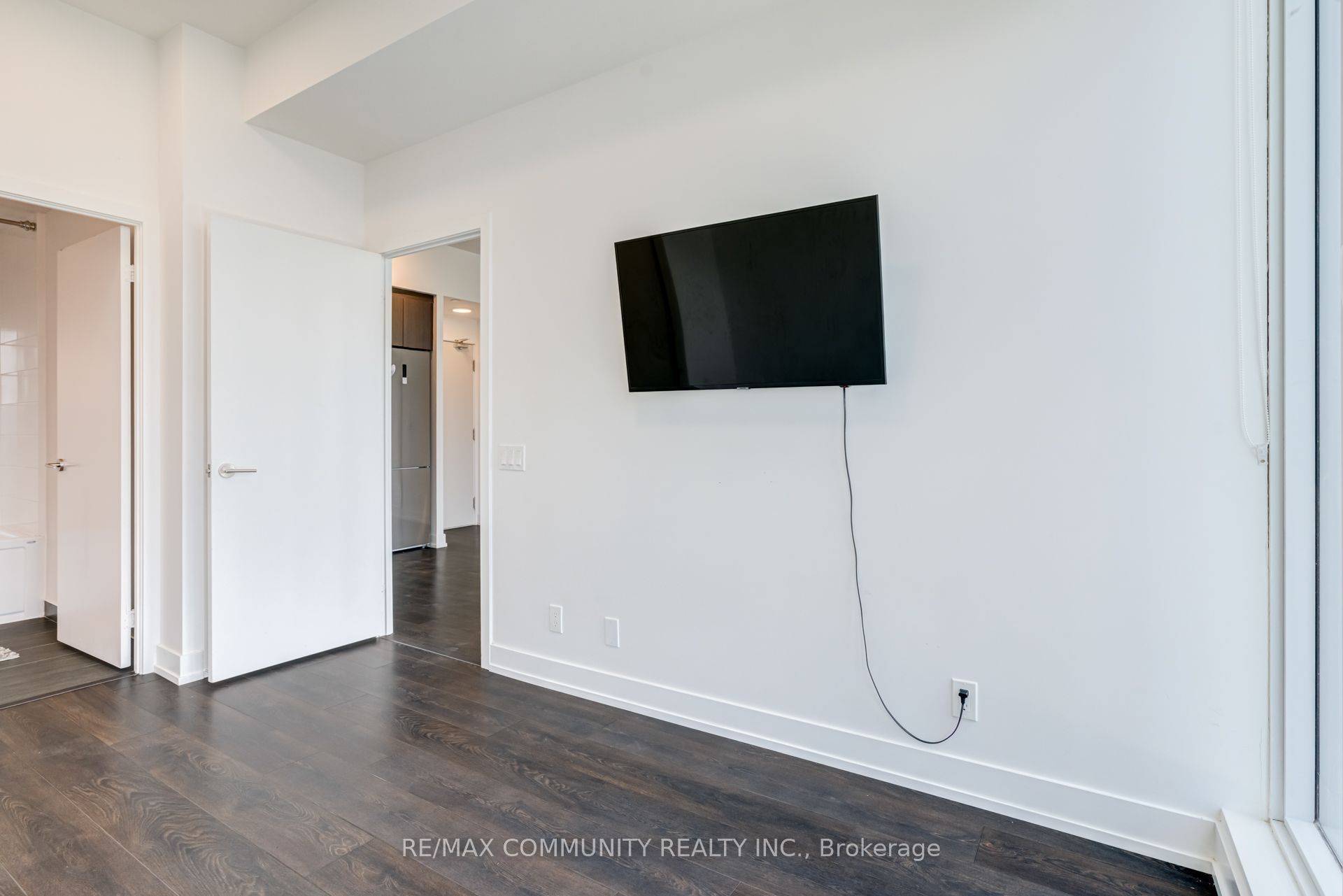 225 Veterans Drive 1206 Property Photo 20