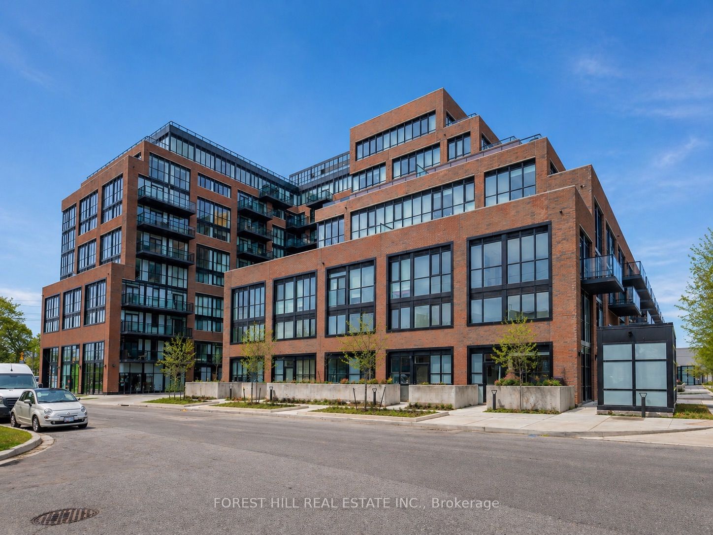 2300 St. Clair Avenue 717 Property Photo 2