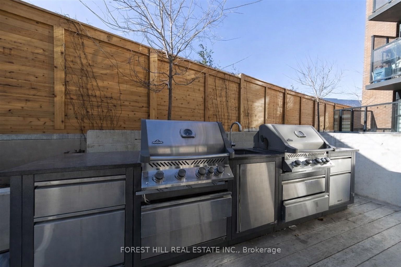 2300 St. Clair Avenue 717 Property Photo 17